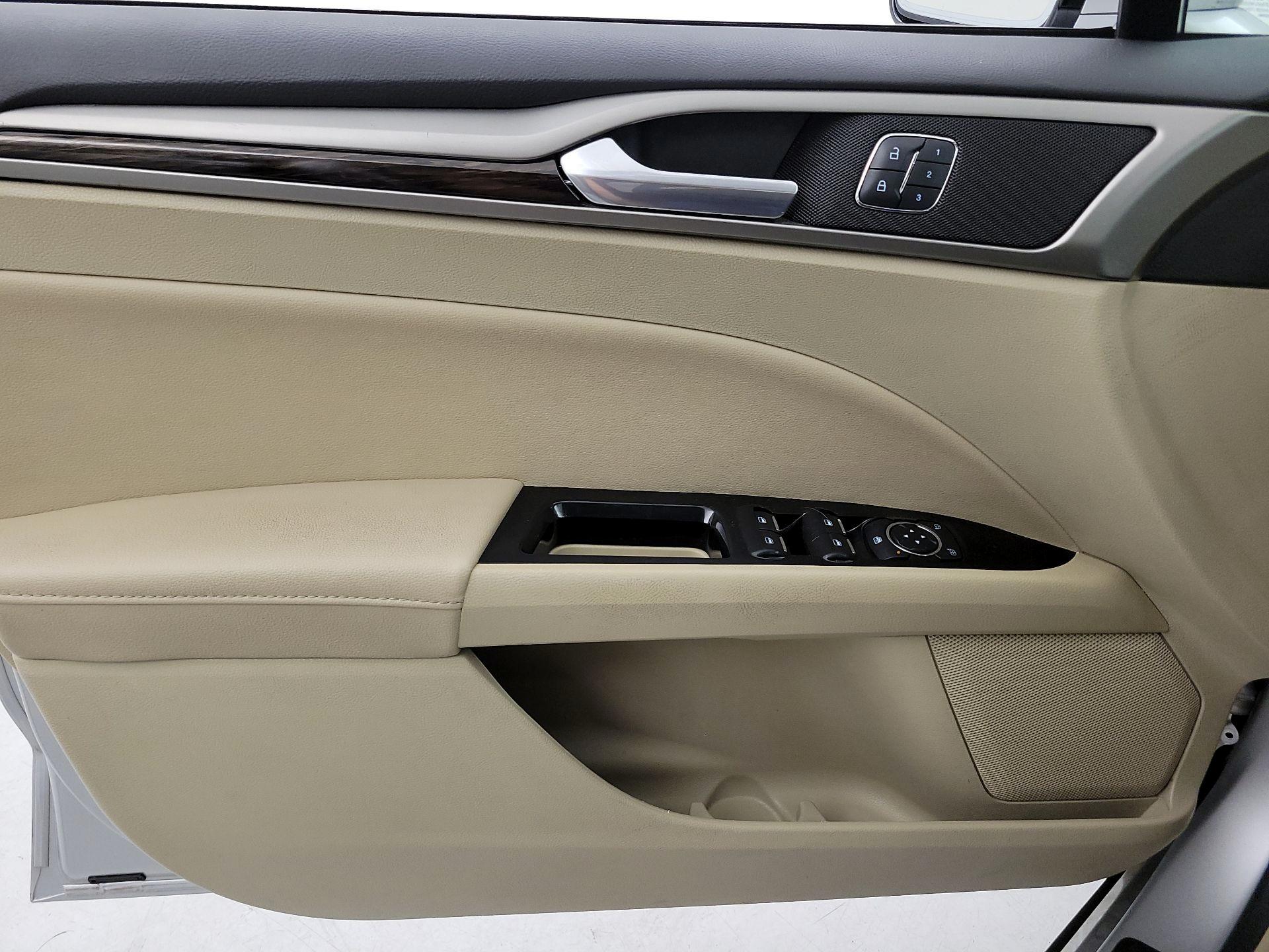 Thumbnail: 2014 Ford Fusion - 12