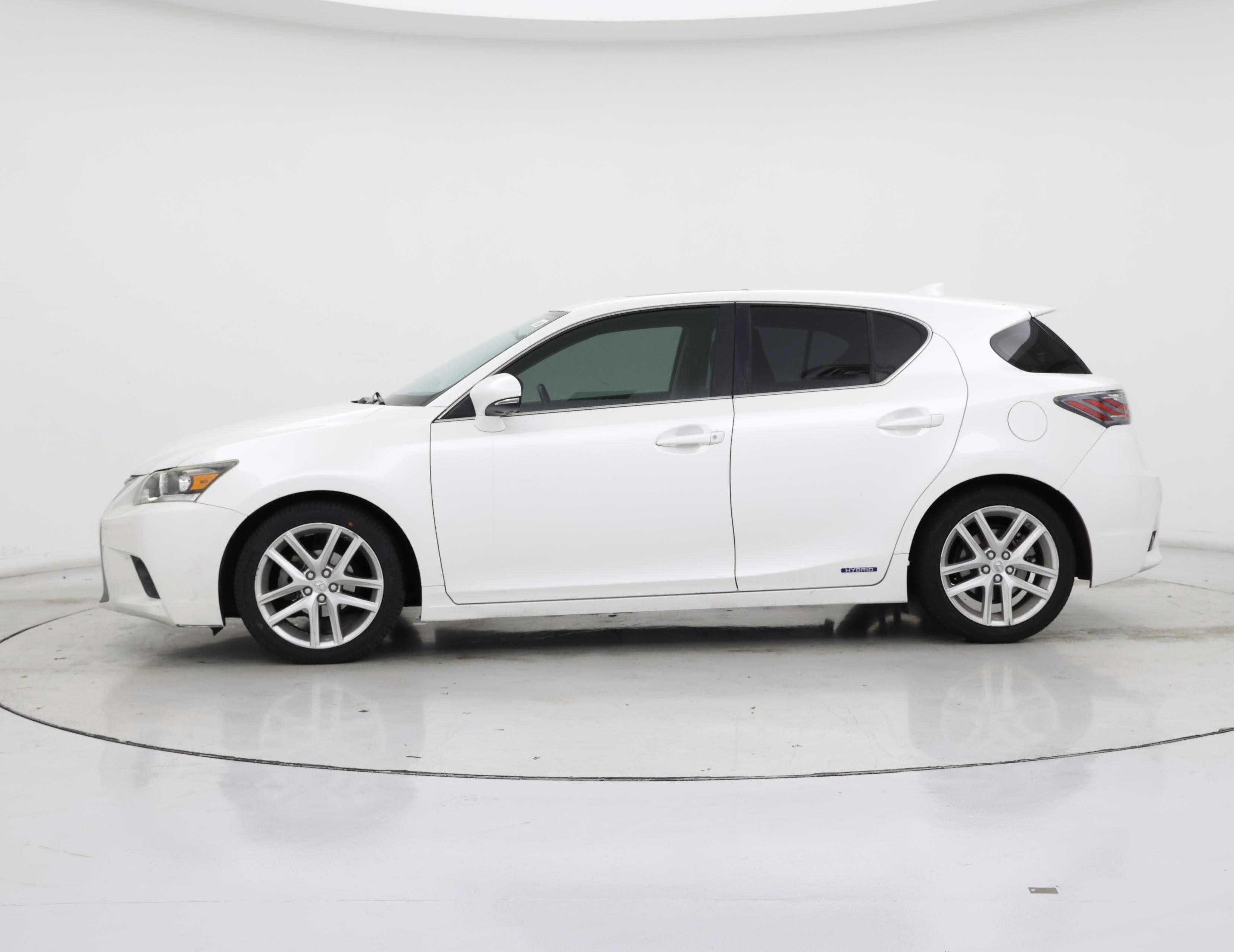 Thumbnail: 2015 Lexus CT - 3