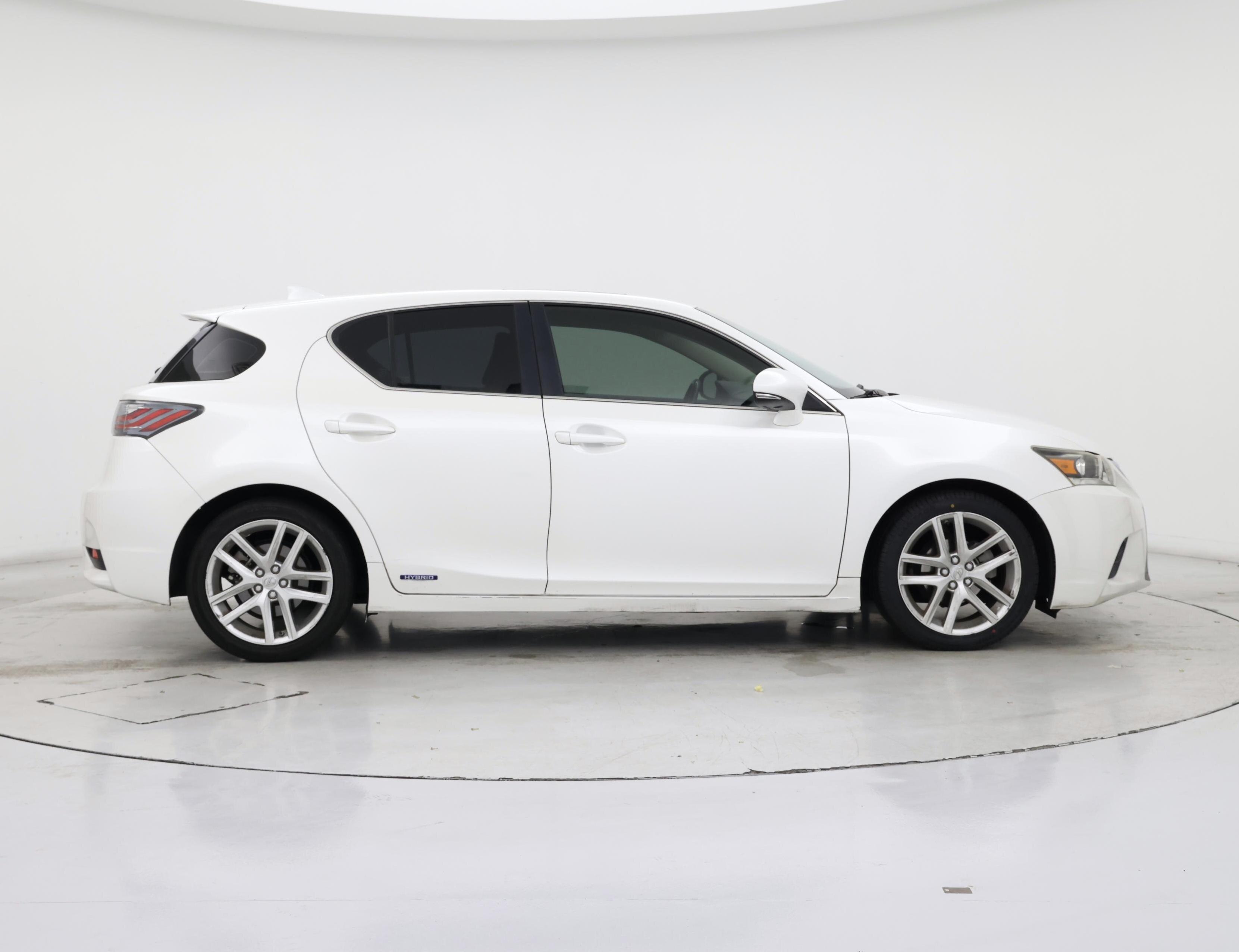 Thumbnail: 2015 Lexus CT - 7