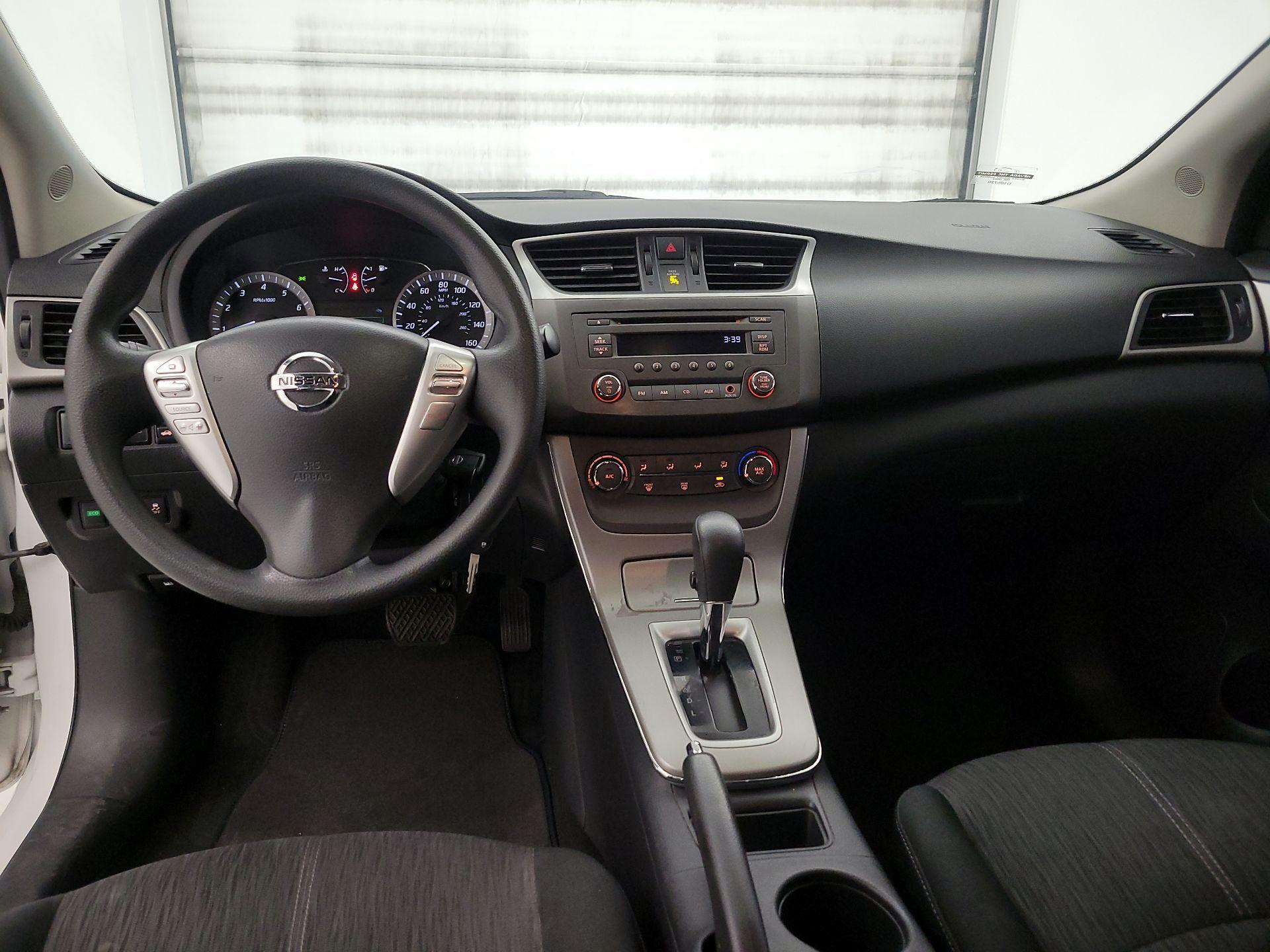 Thumbnail: 2014 Nissan Sentra - 9