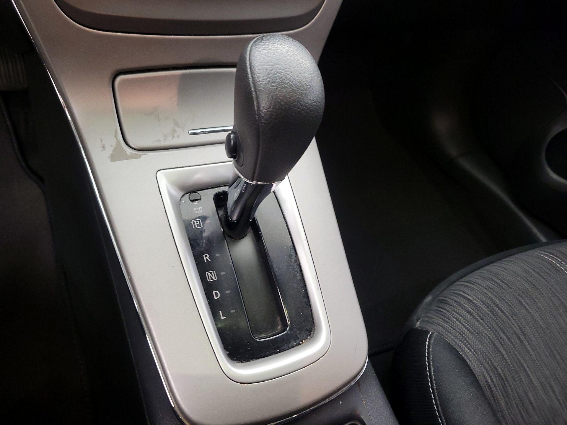 Thumbnail: 2014 Nissan Sentra - 16