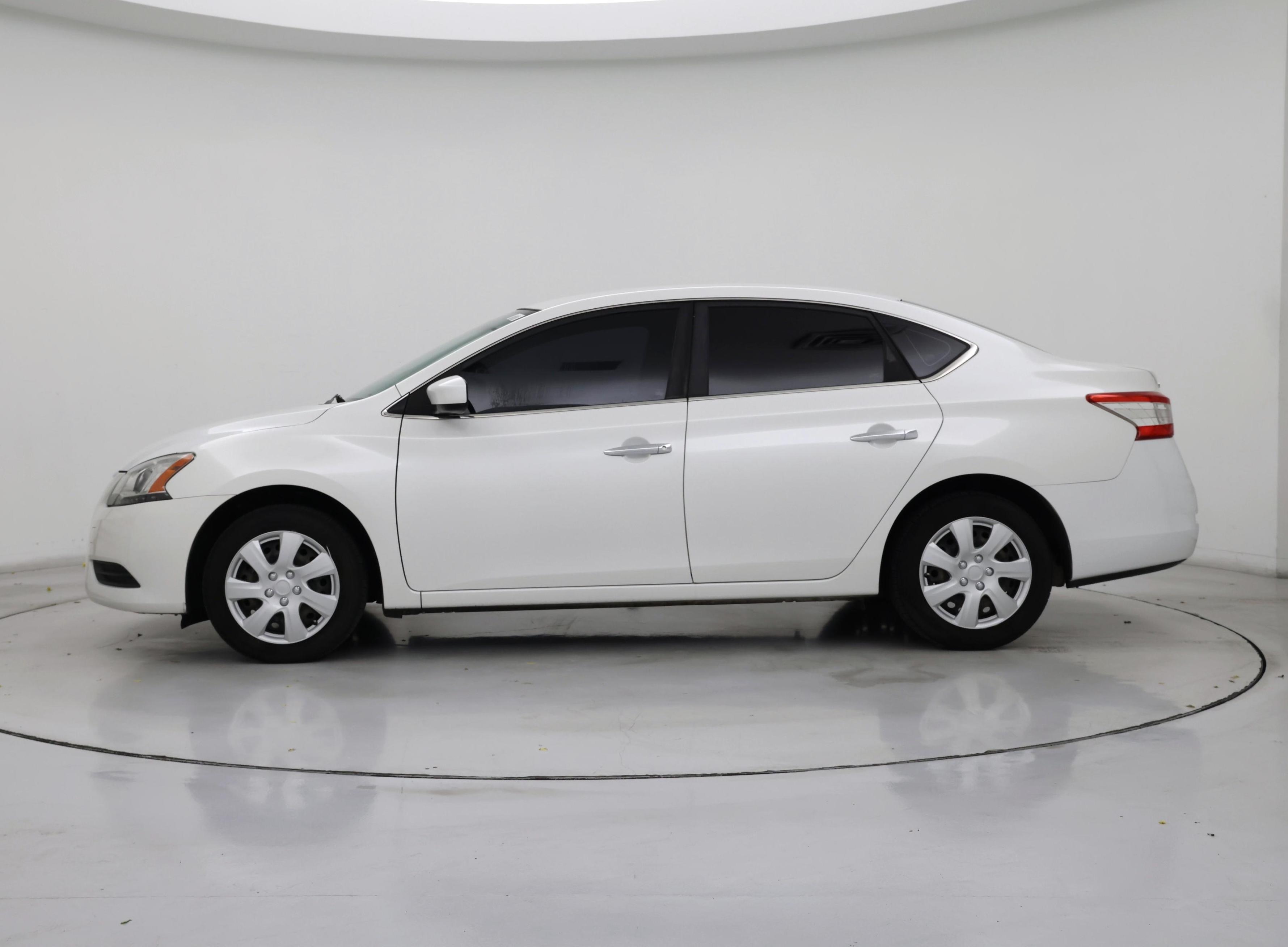 Thumbnail: 2014 Nissan Sentra - 3