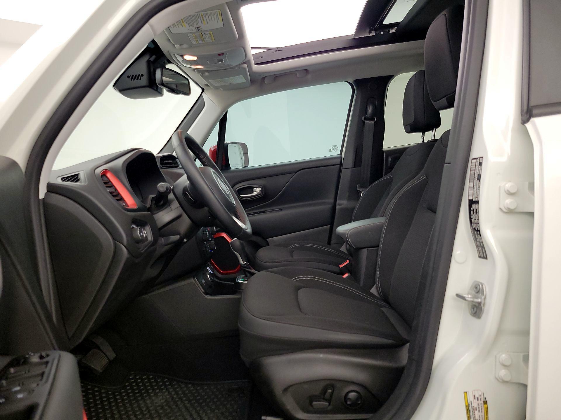 Thumbnail: 2023 Jeep Renegade - 11