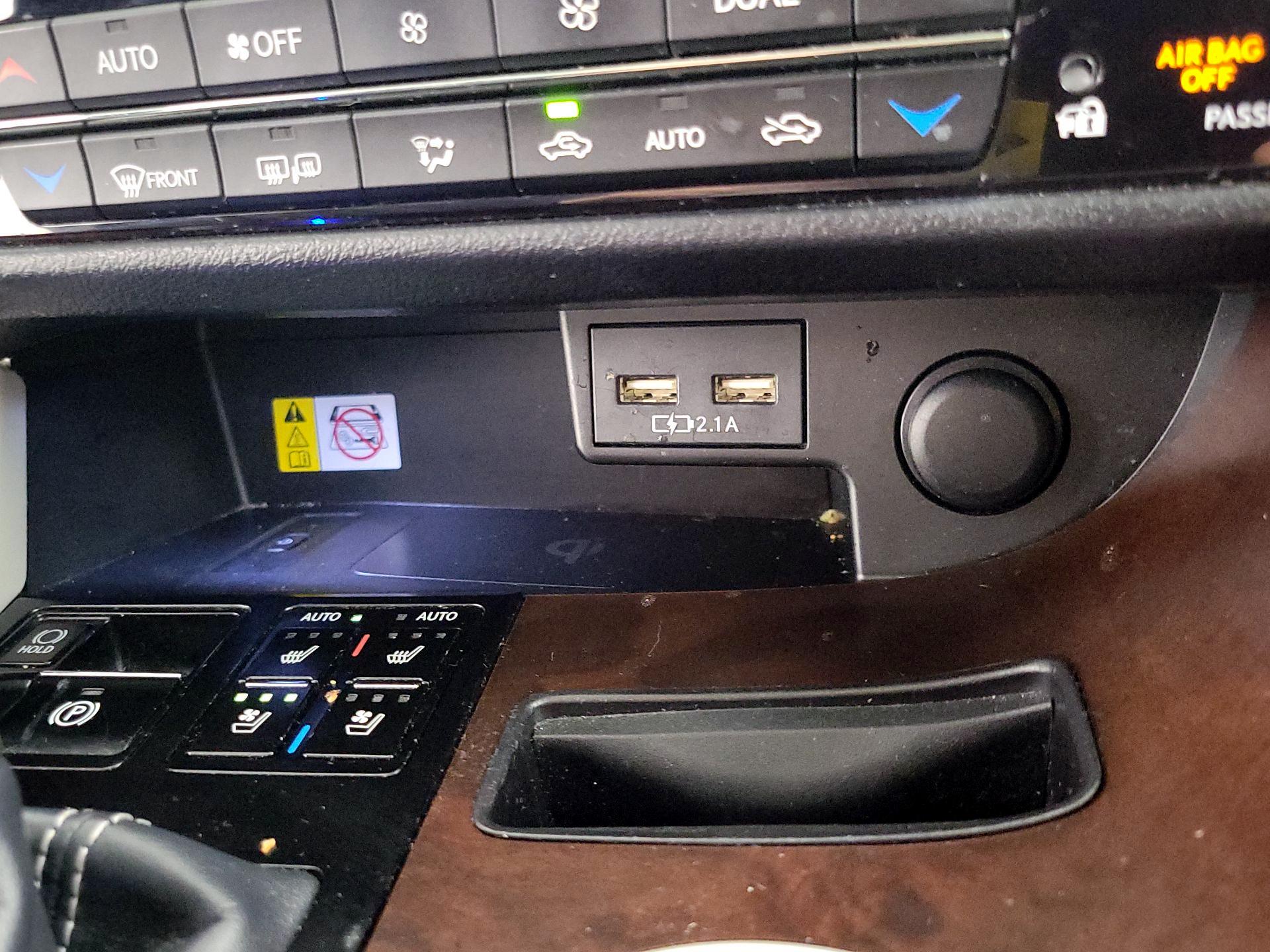 Thumbnail: 2021 Lexus RX - 19