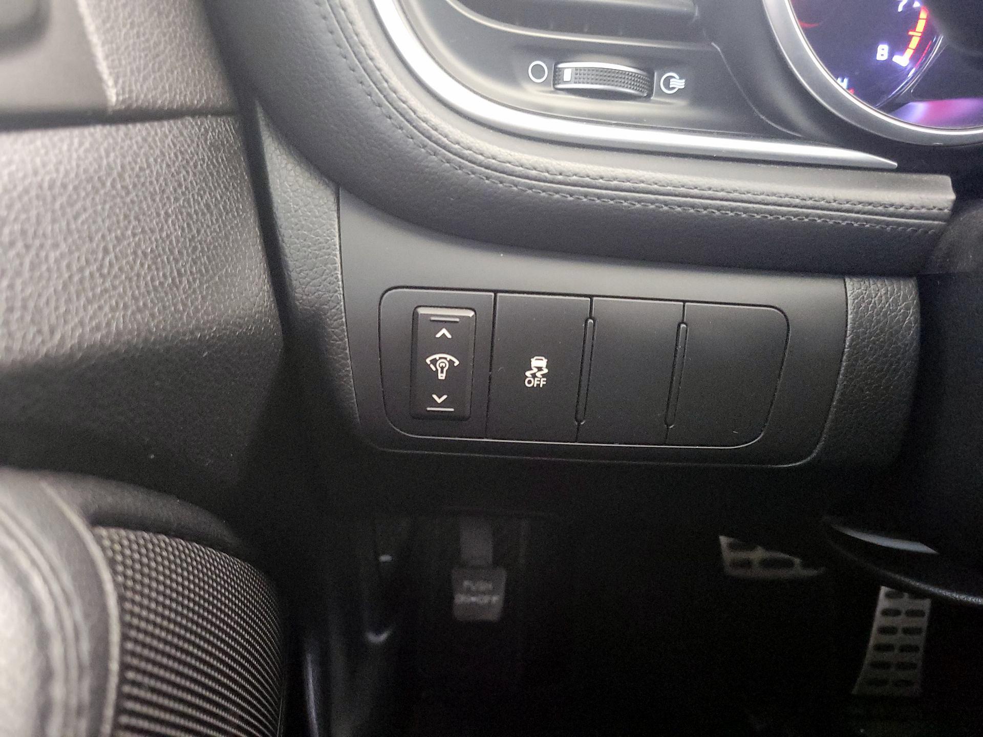 Thumbnail: 2015 Kia Optima - 13