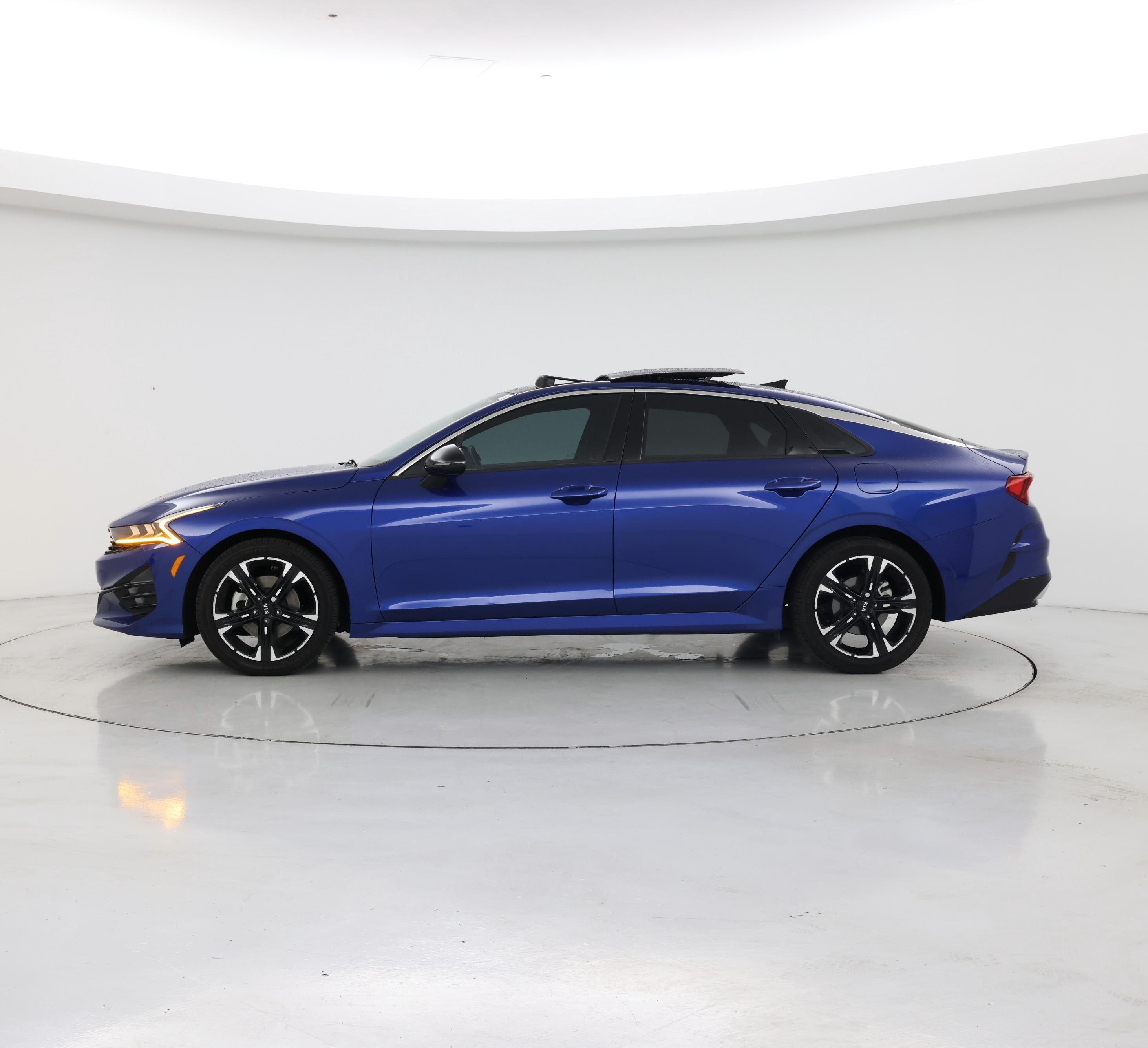 Thumbnail: 2021 Kia K5 - 3