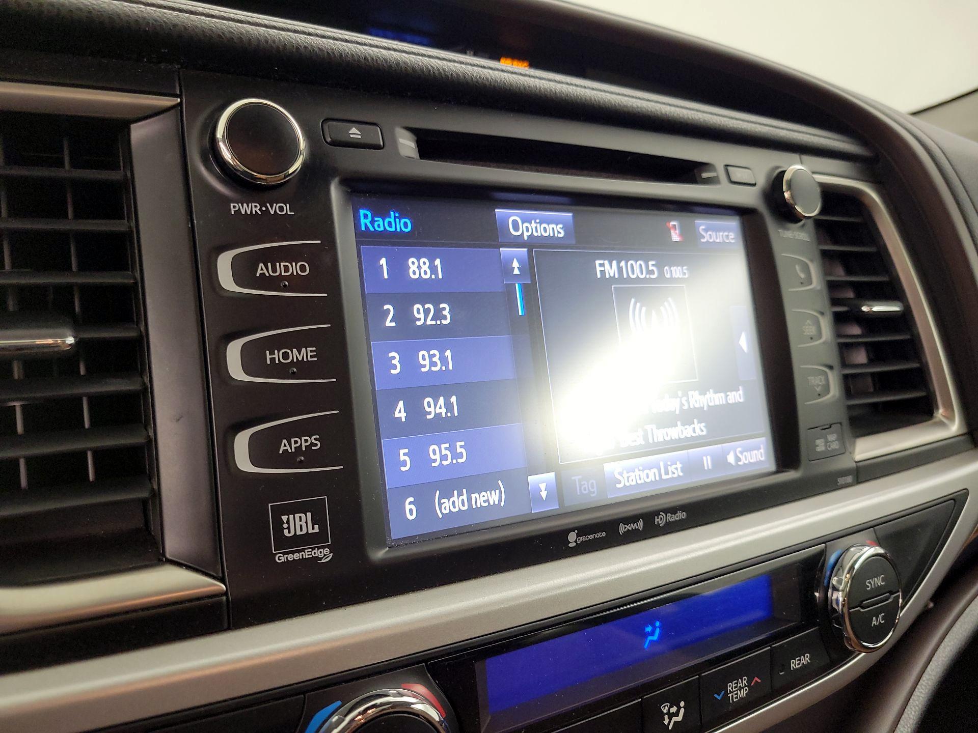 Thumbnail: 2017 Toyota Highlander - 15