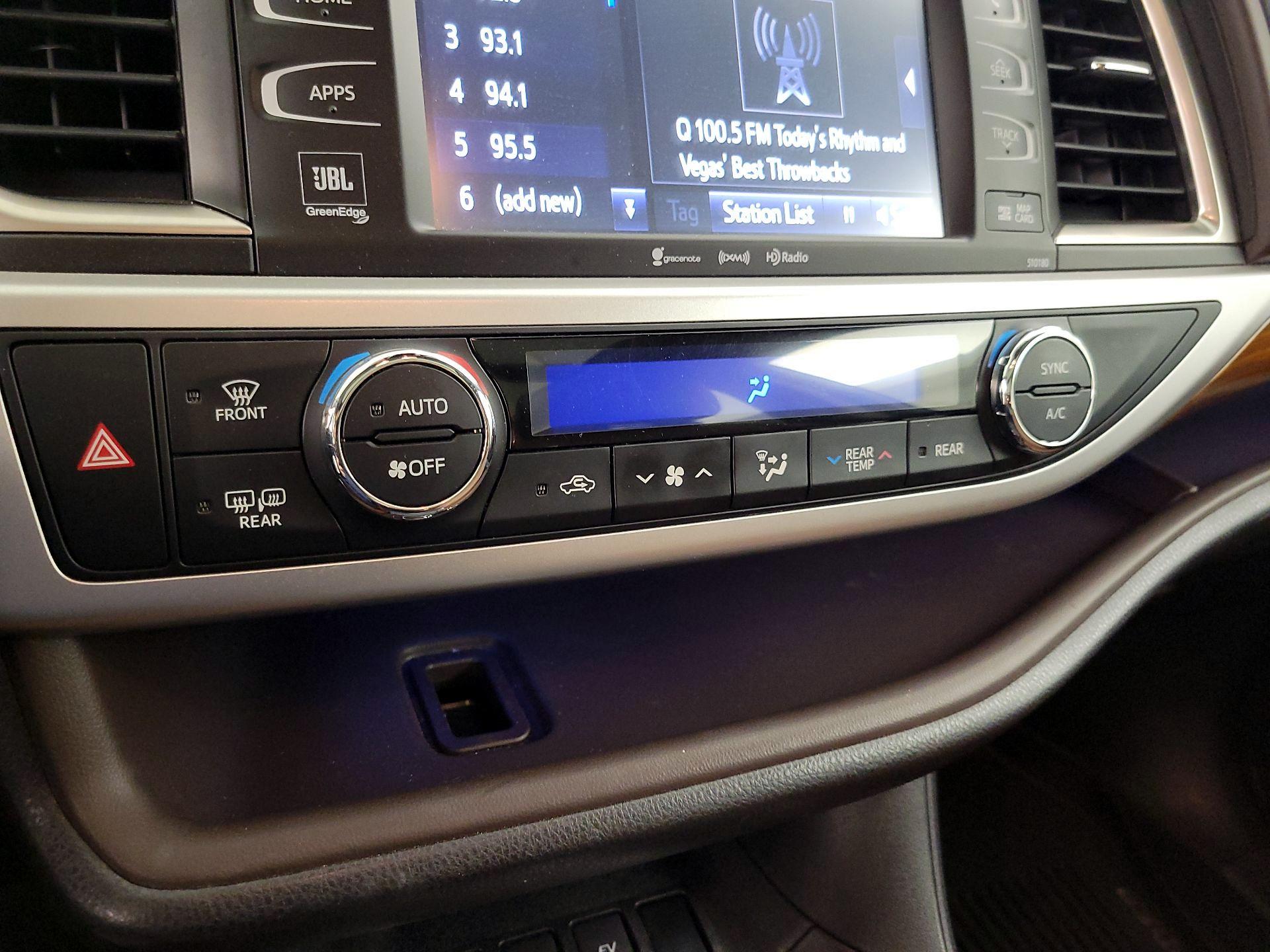 Thumbnail: 2017 Toyota Highlander - 16