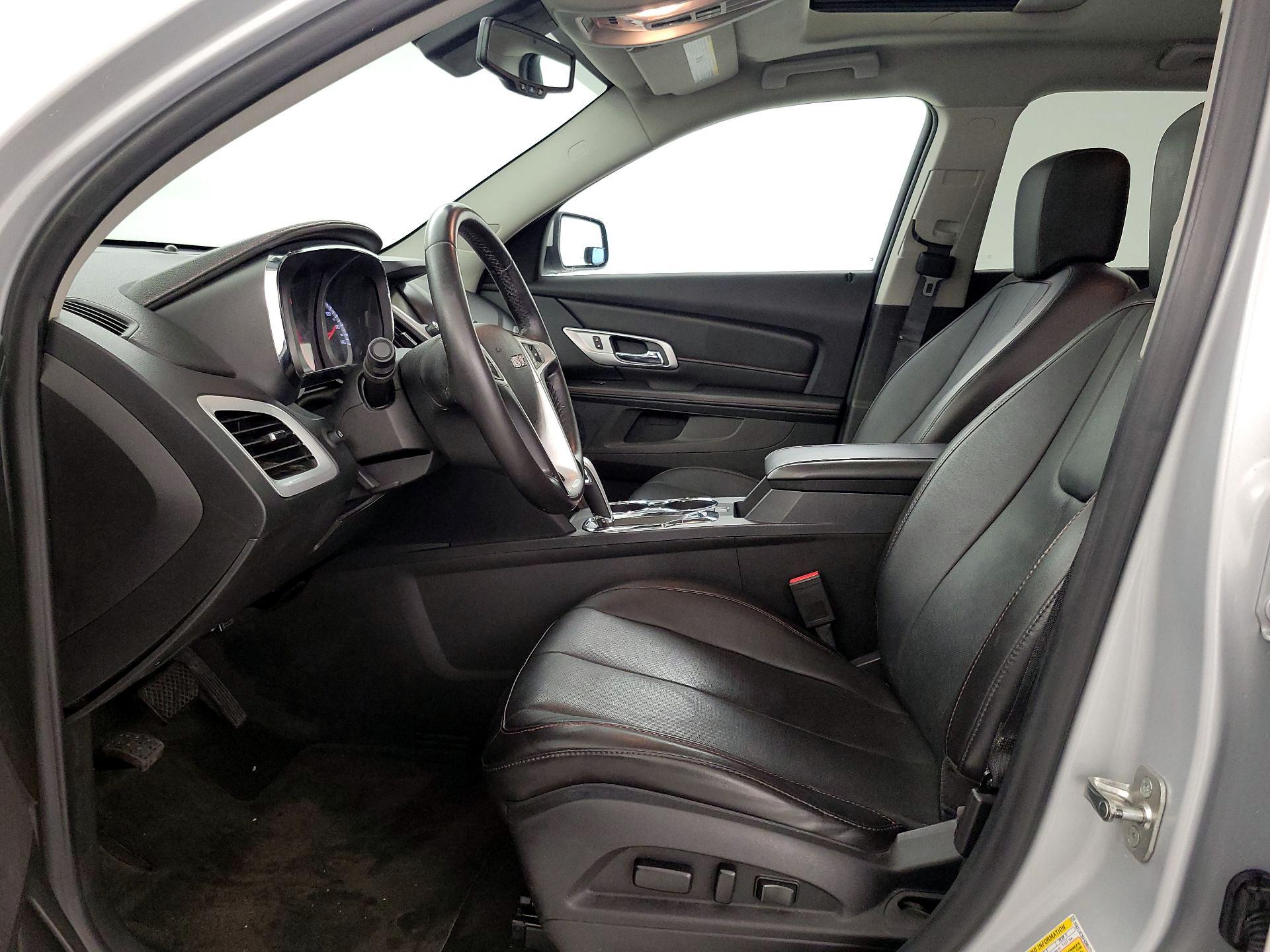 Thumbnail: 2015 GMC Terrain - 11