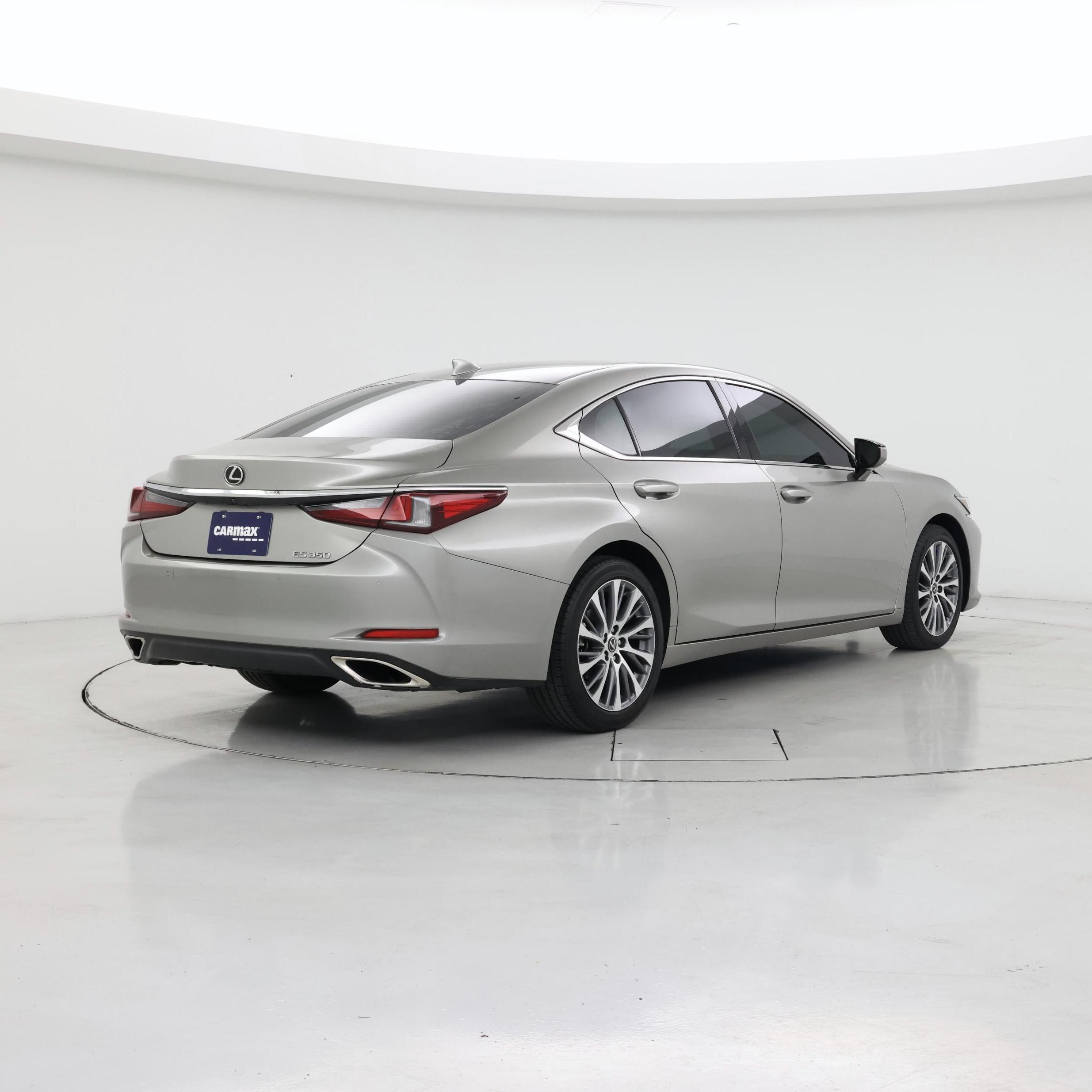 Thumbnail: 2021 Lexus ES - 8