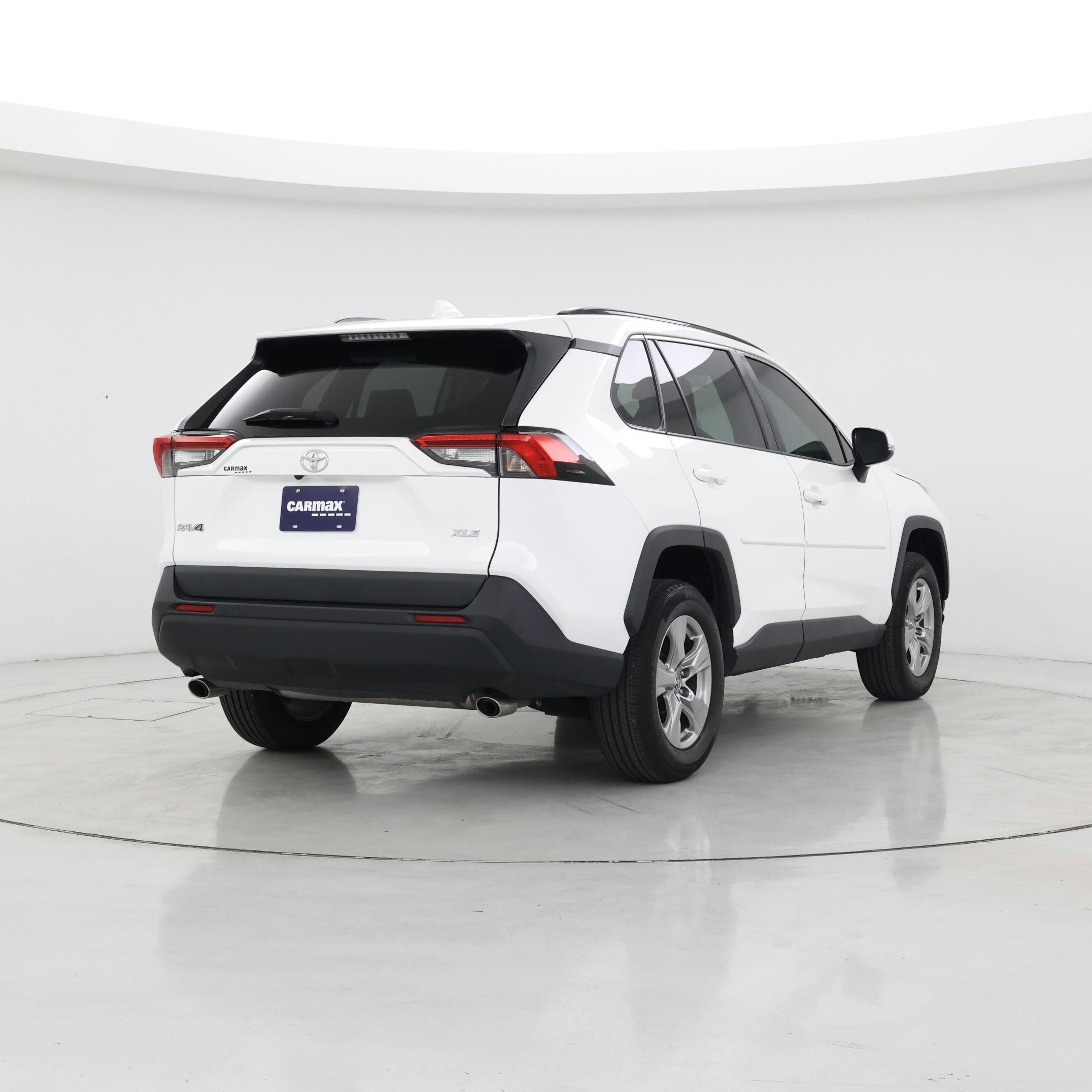 Thumbnail: 2023 Toyota RAV4 - 8