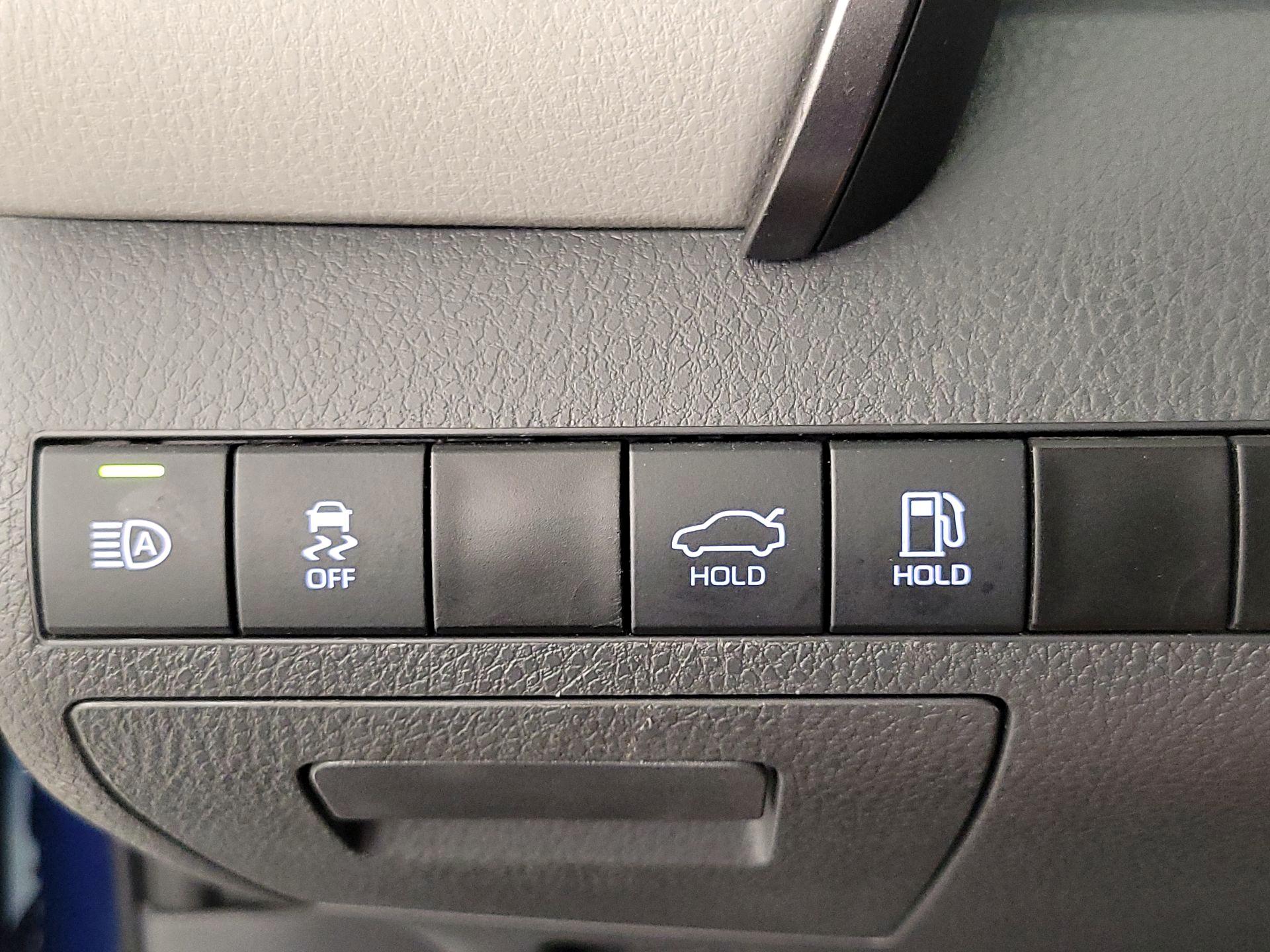 Thumbnail: 2023 Toyota Camry - 13