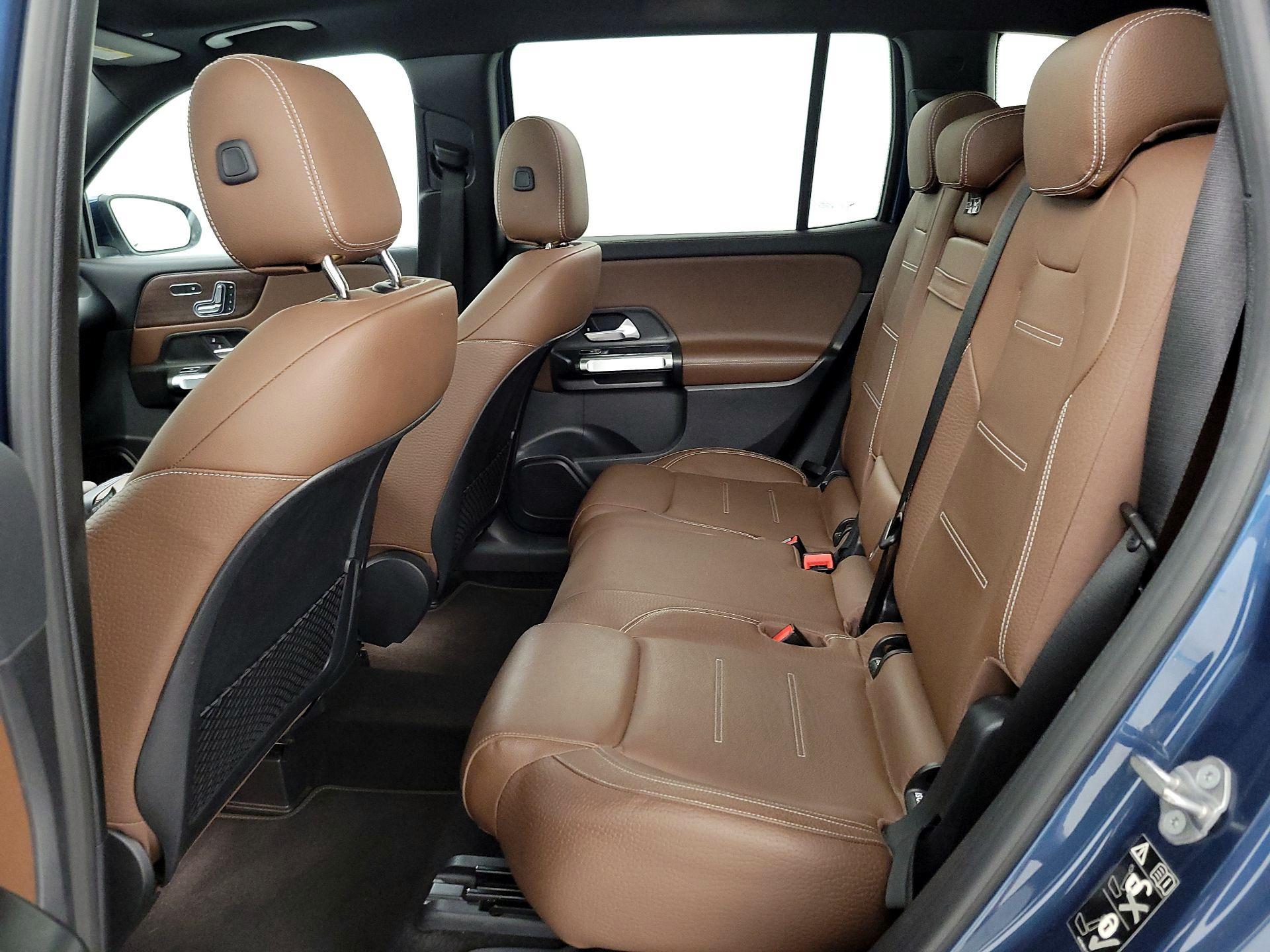 Thumbnail: 2021 Mercedes-Benz GLB - 20