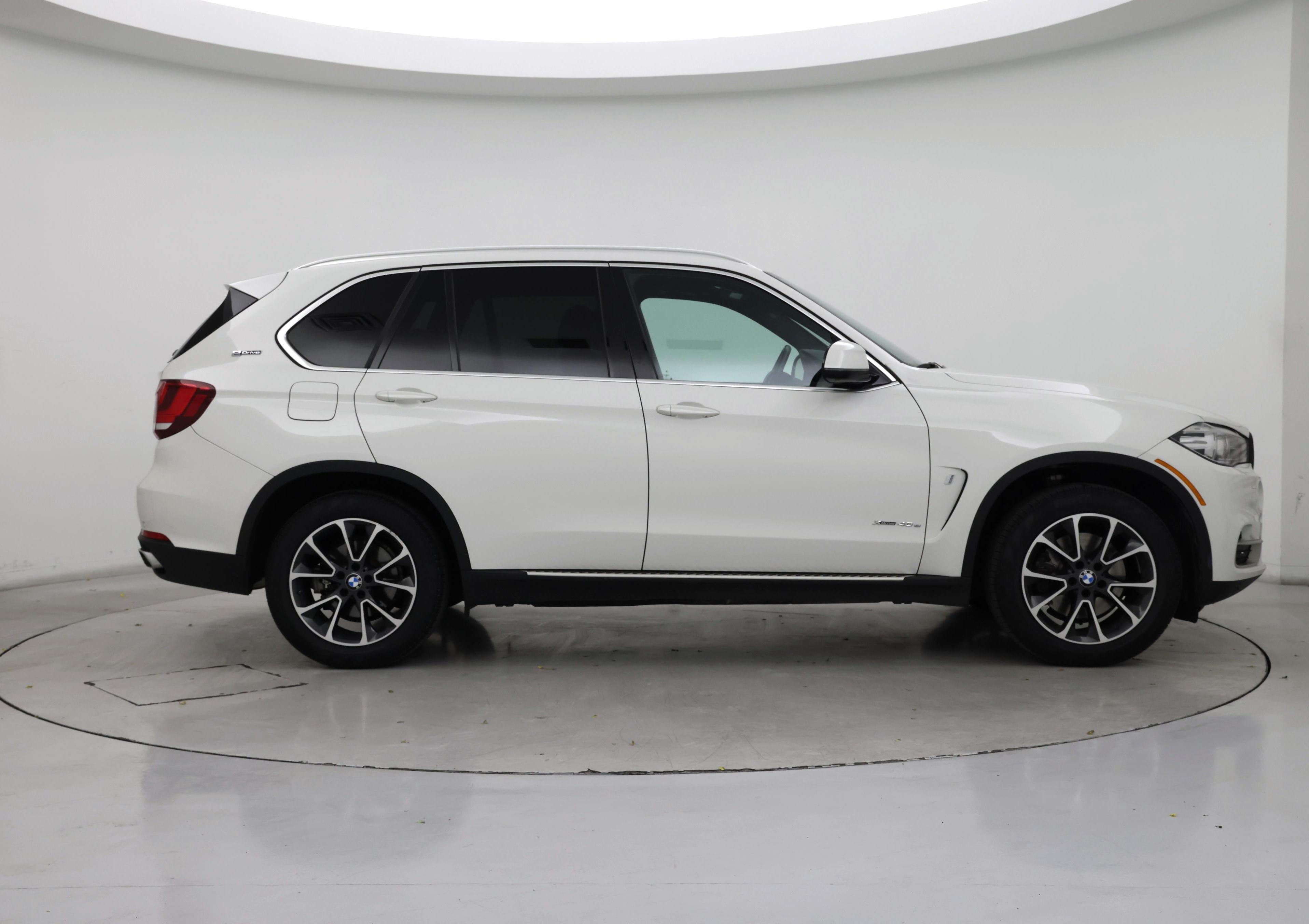 Thumbnail: 2017 BMW X5 - 7