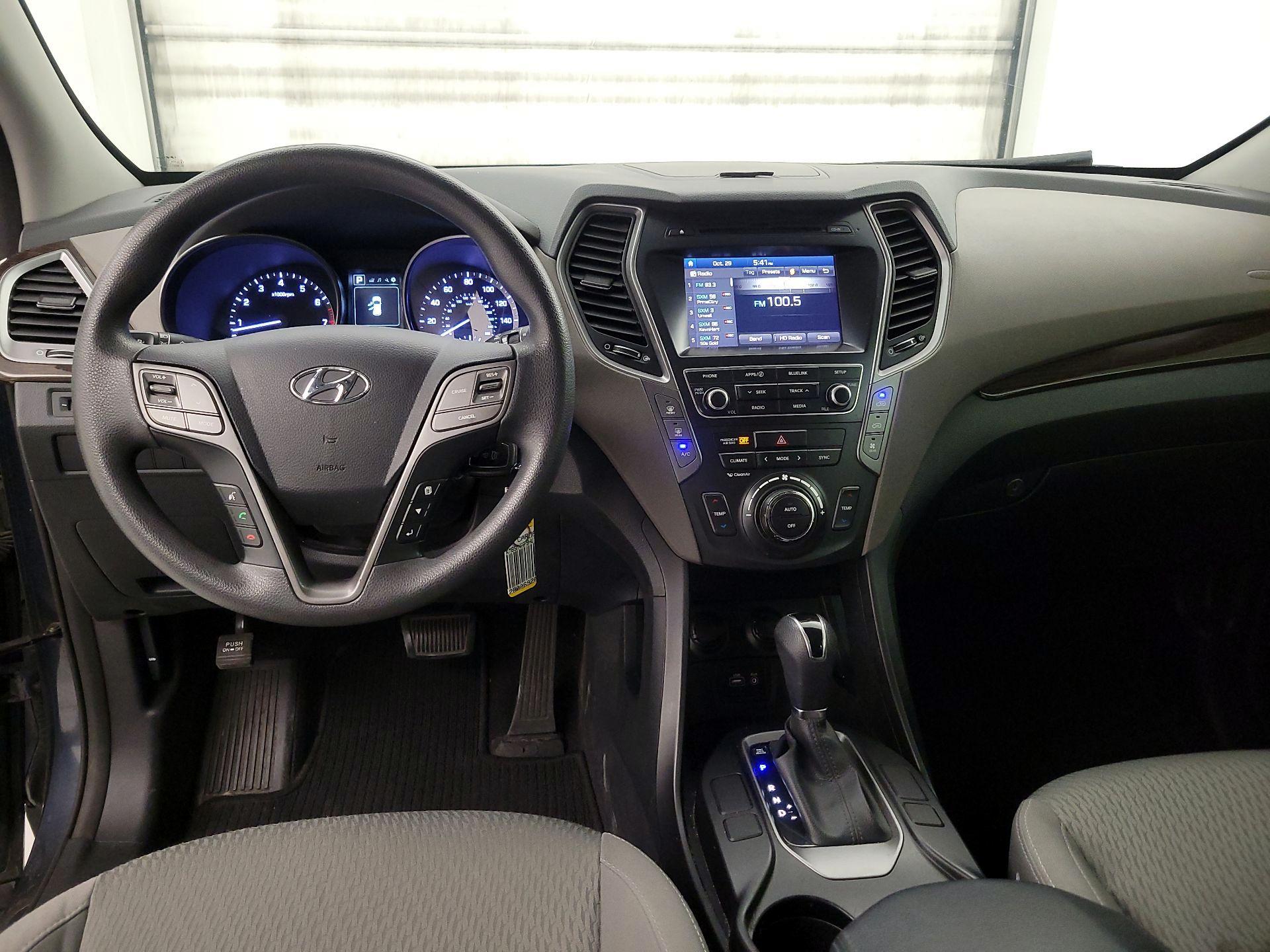 Thumbnail: 2017 Hyundai Santa Fe - 9