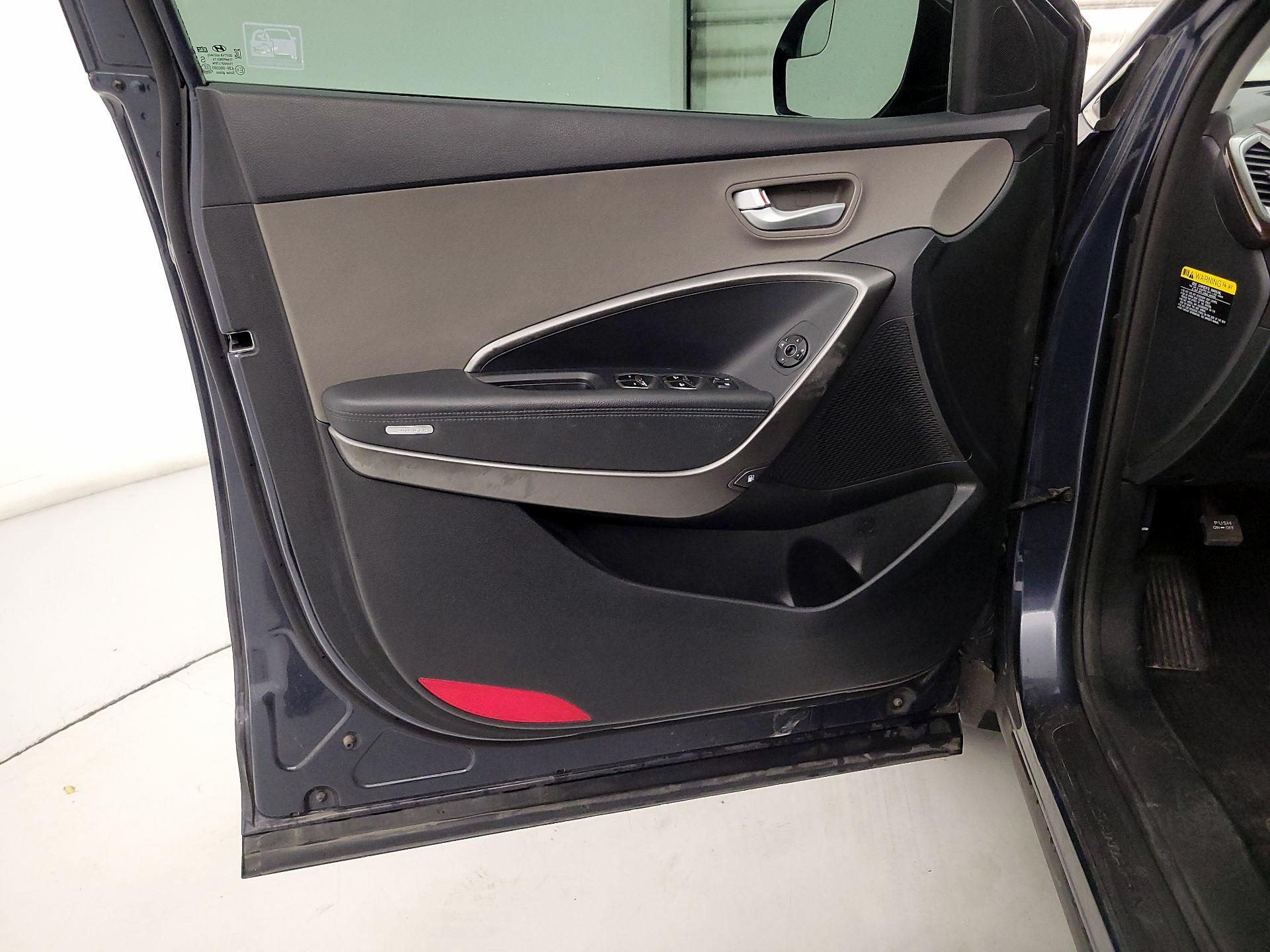 Thumbnail: 2017 Hyundai Santa Fe - 12