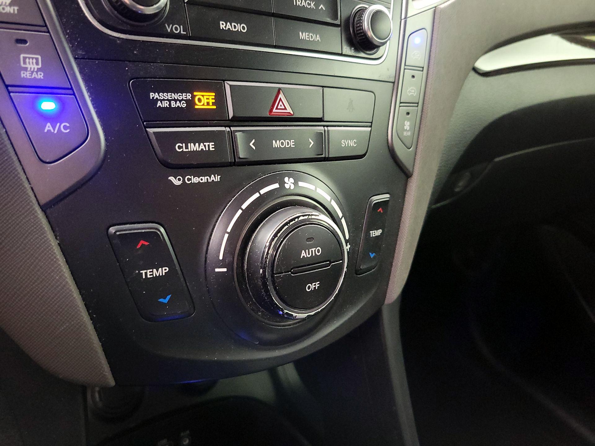 Thumbnail: 2017 Hyundai Santa Fe - 16