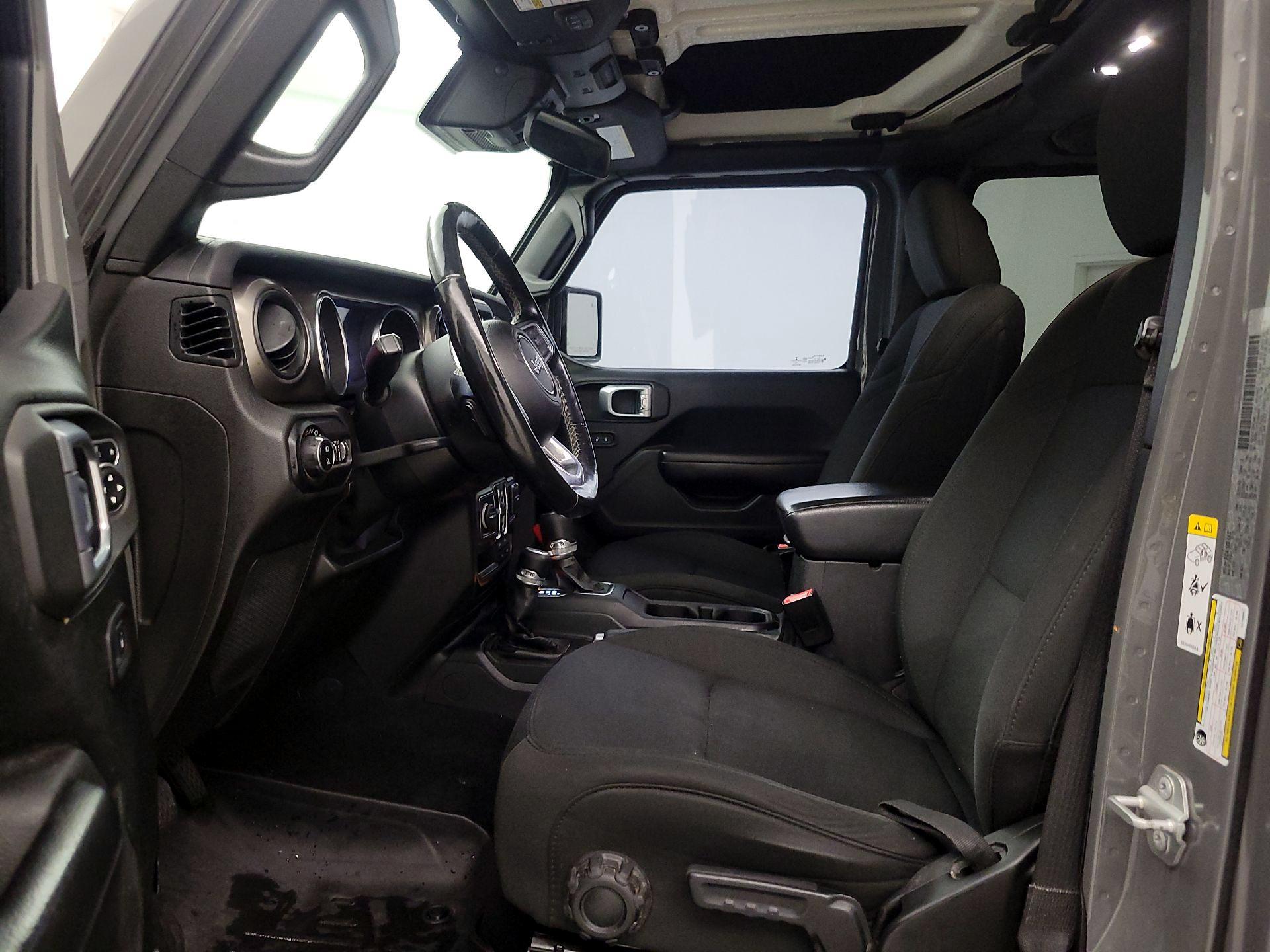 Thumbnail: 2020 Jeep Gladiator - 11
