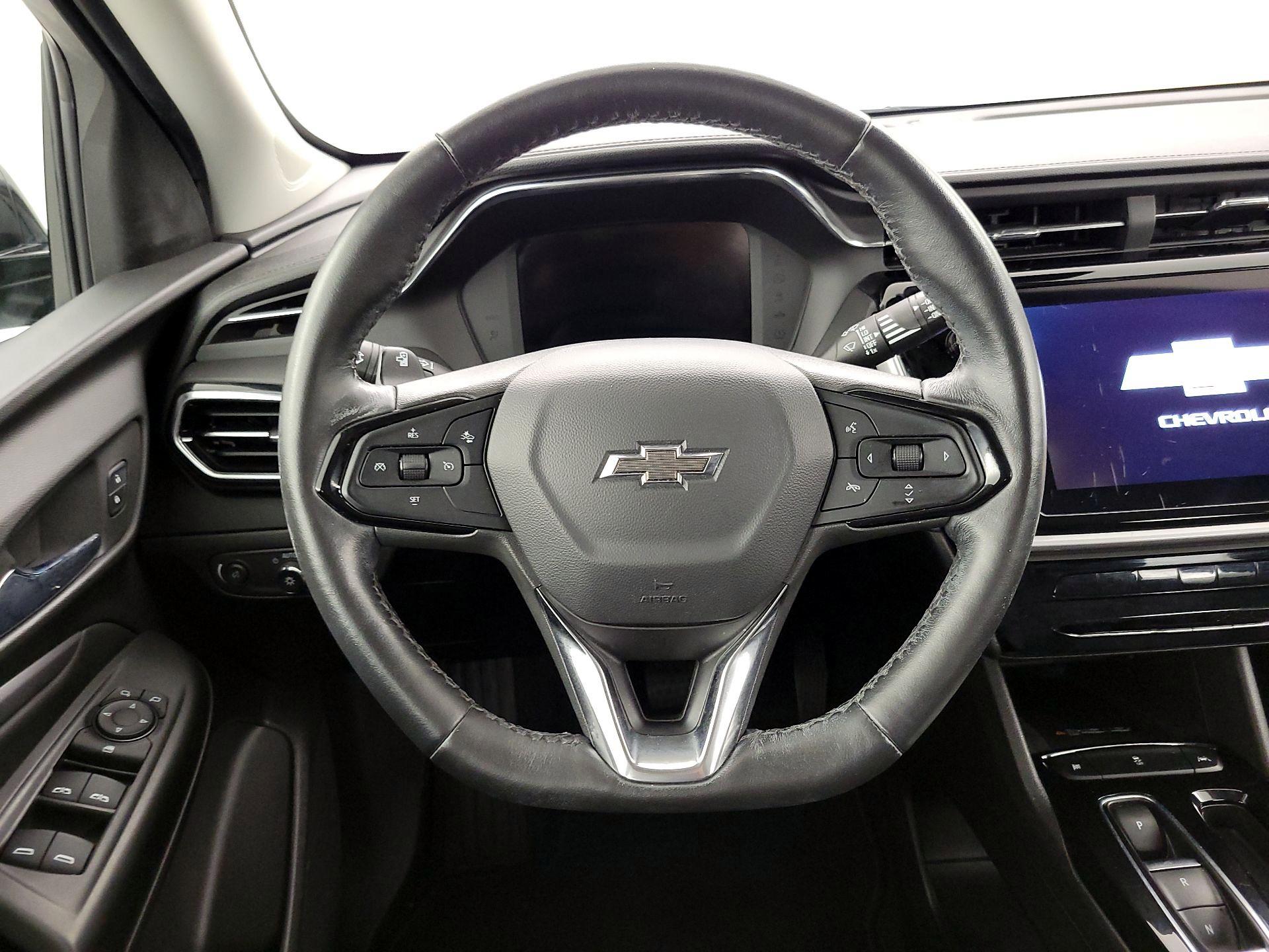 Thumbnail: 2023 Chevrolet Bolt EUV - 10