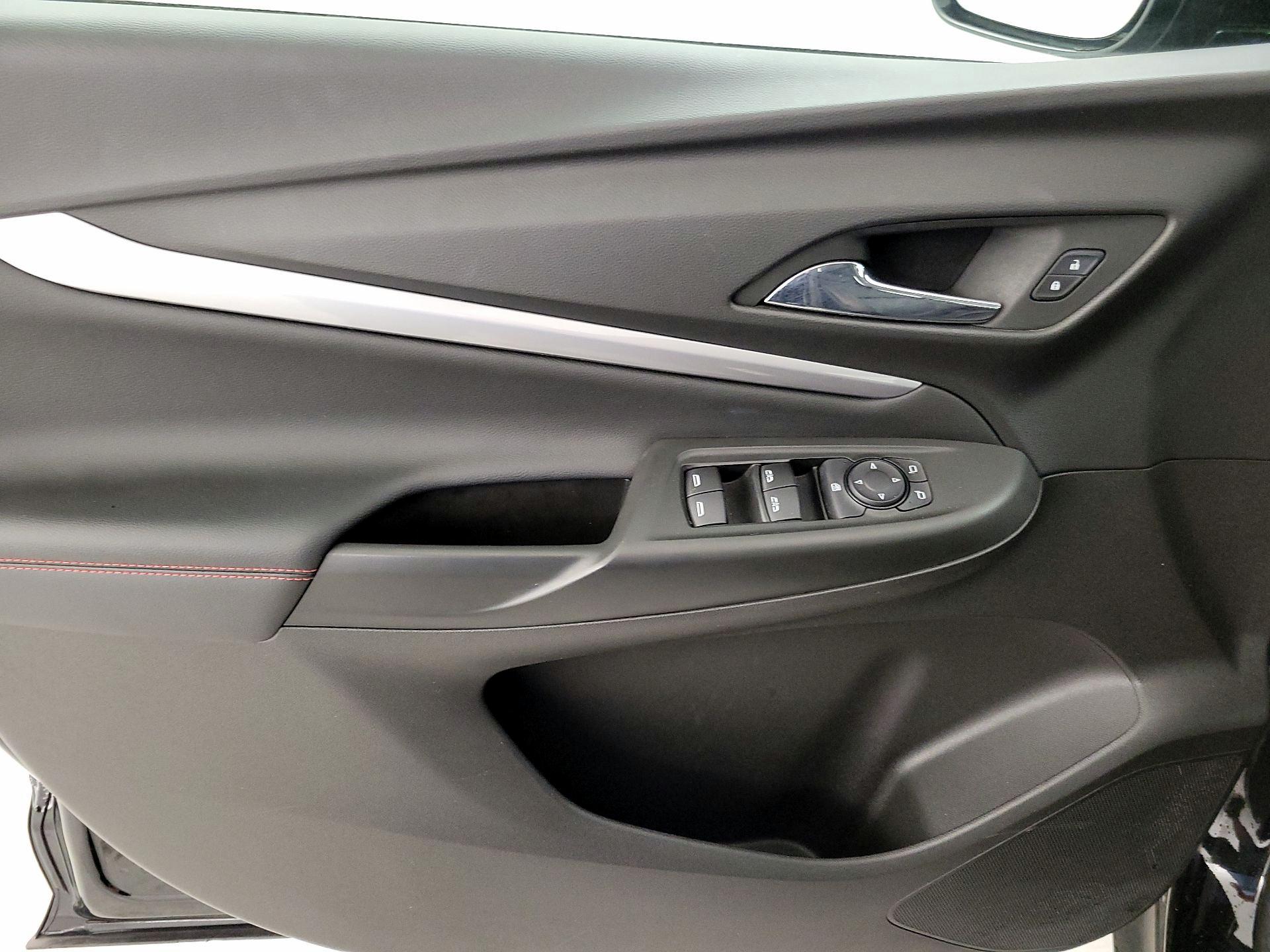 Thumbnail: 2023 Chevrolet Bolt EUV - 12