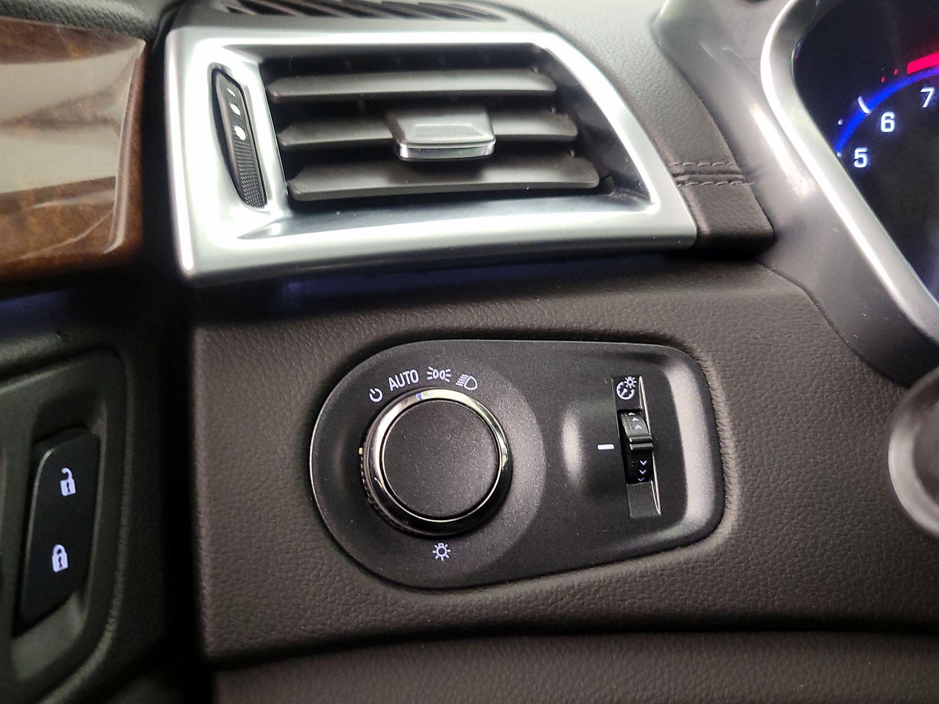 Thumbnail: 2016 Cadillac SRX - 13
