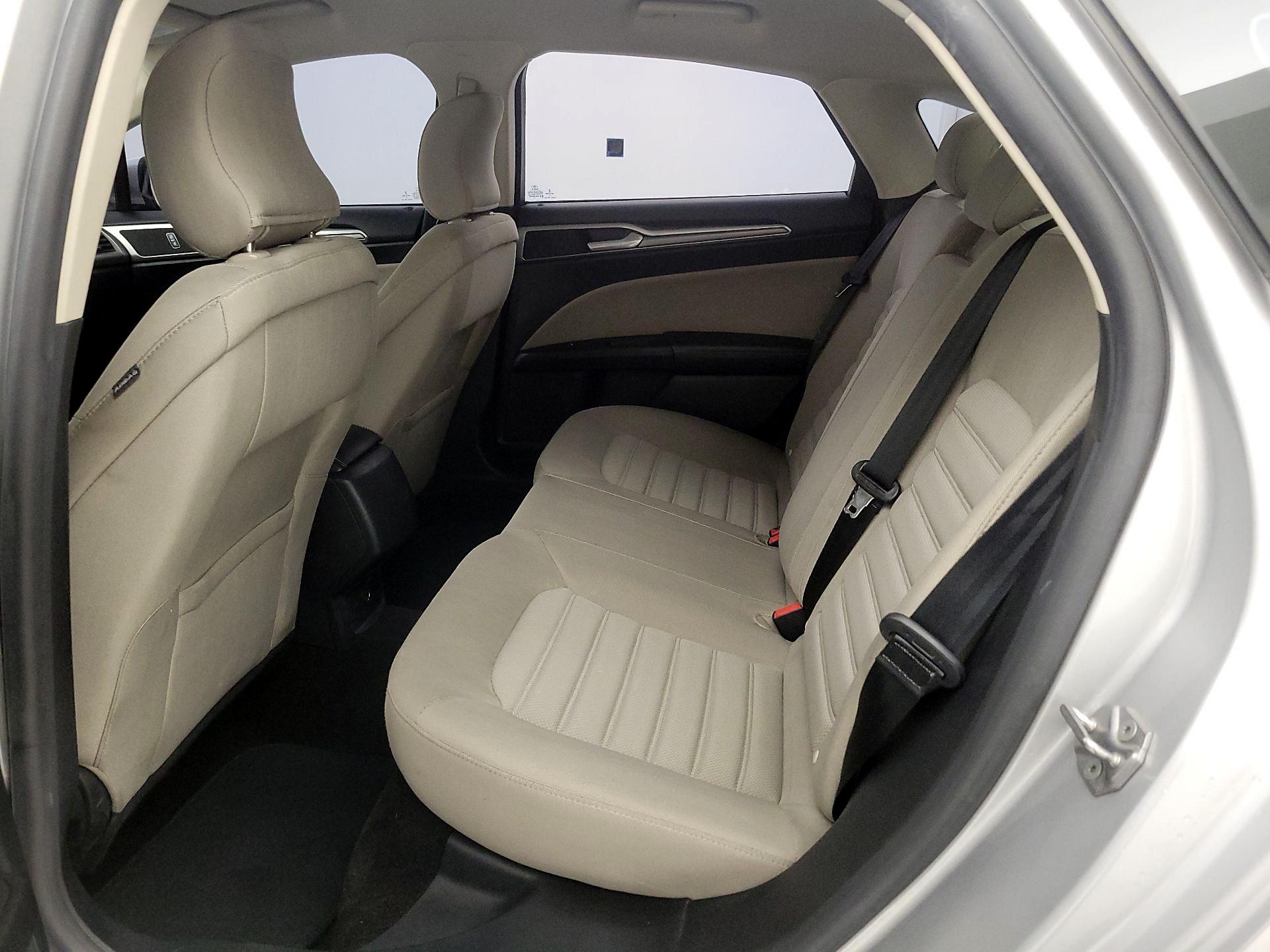 Thumbnail: 2017 Ford Fusion - 19