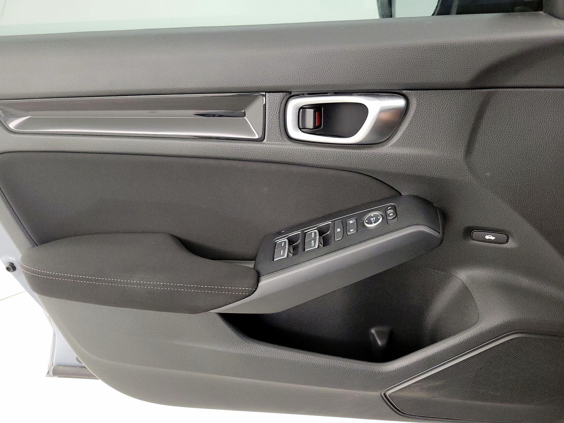 Thumbnail: 2024 Honda Civic - 12