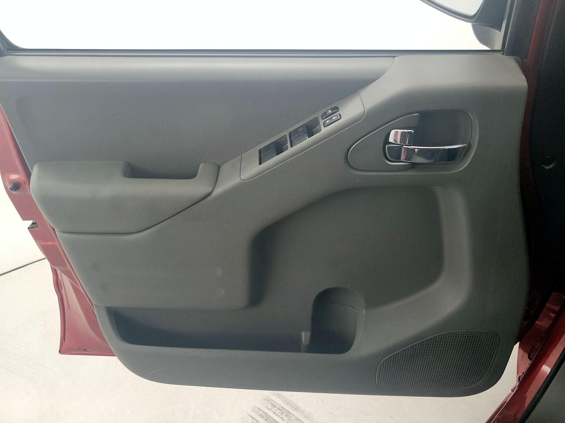 Thumbnail: 2016 Nissan Frontier - 12