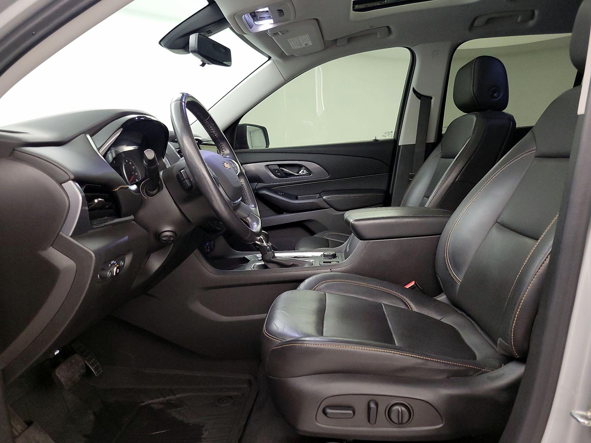 Thumbnail: 2021 Chevrolet Traverse - 11