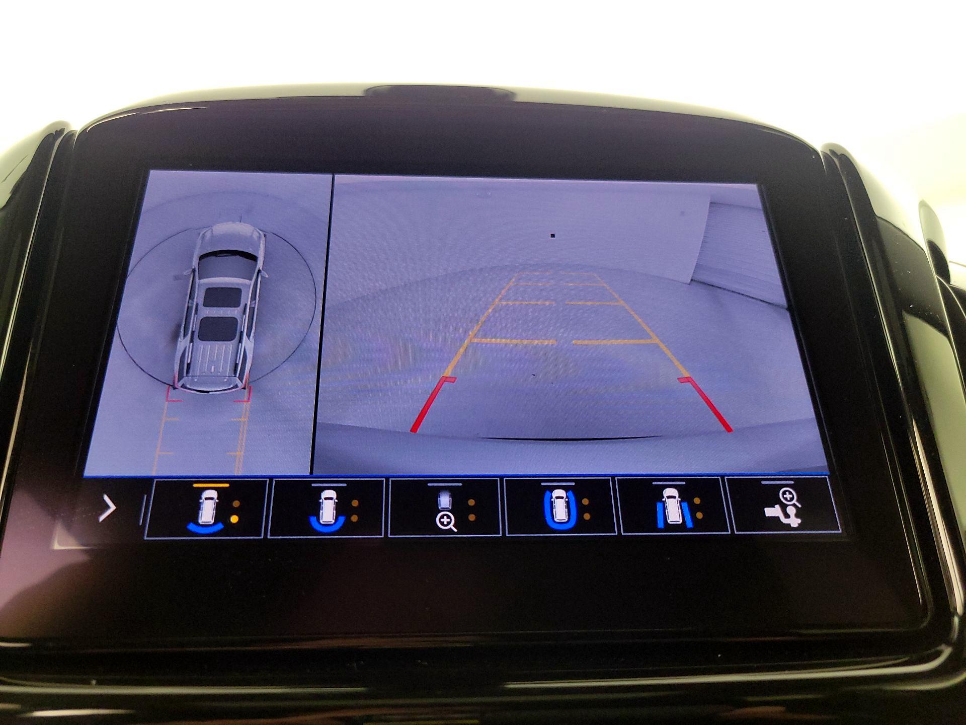 Thumbnail: 2021 Chevrolet Traverse - 15