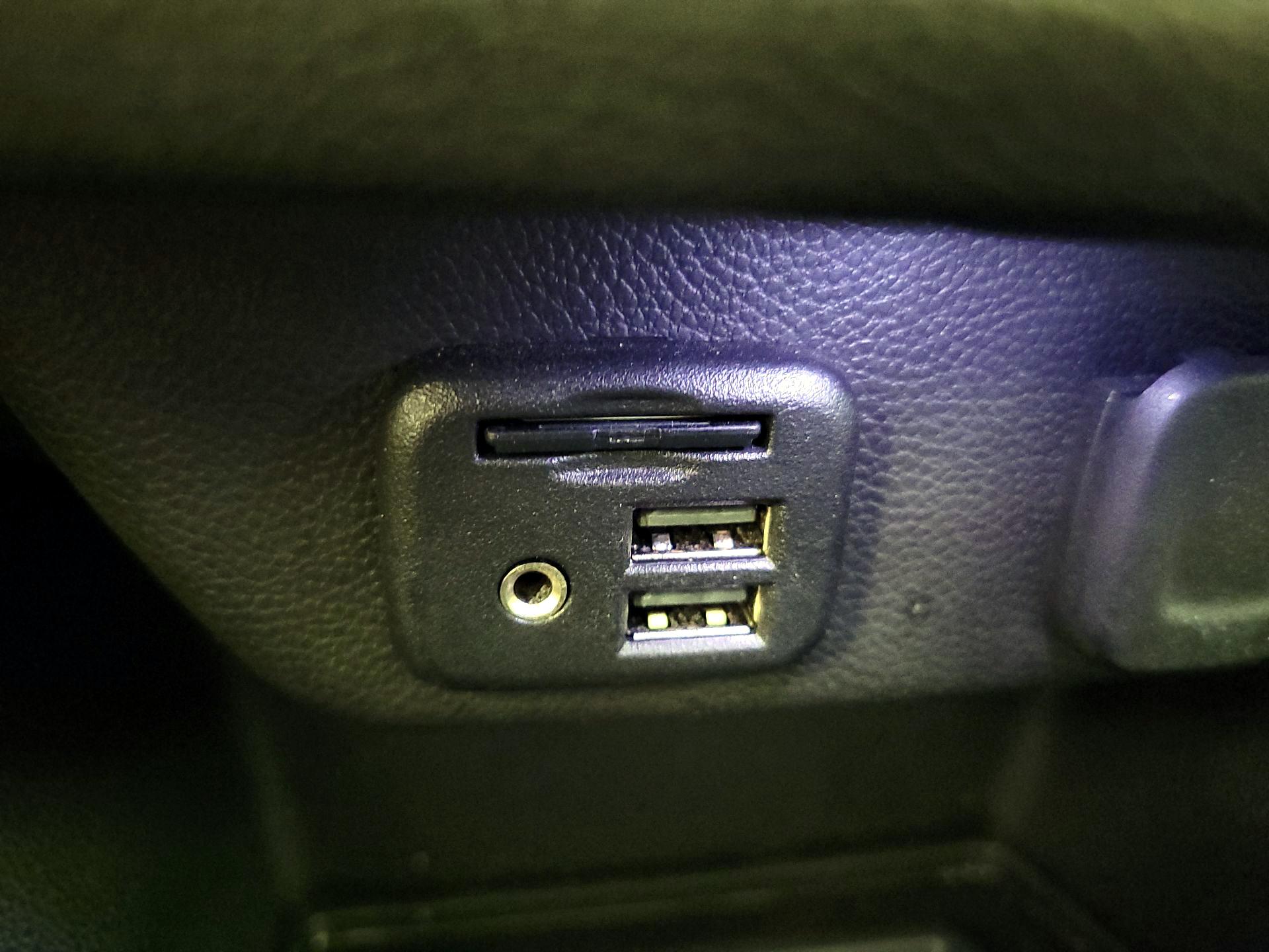 Thumbnail: 2021 Chevrolet Traverse - 19