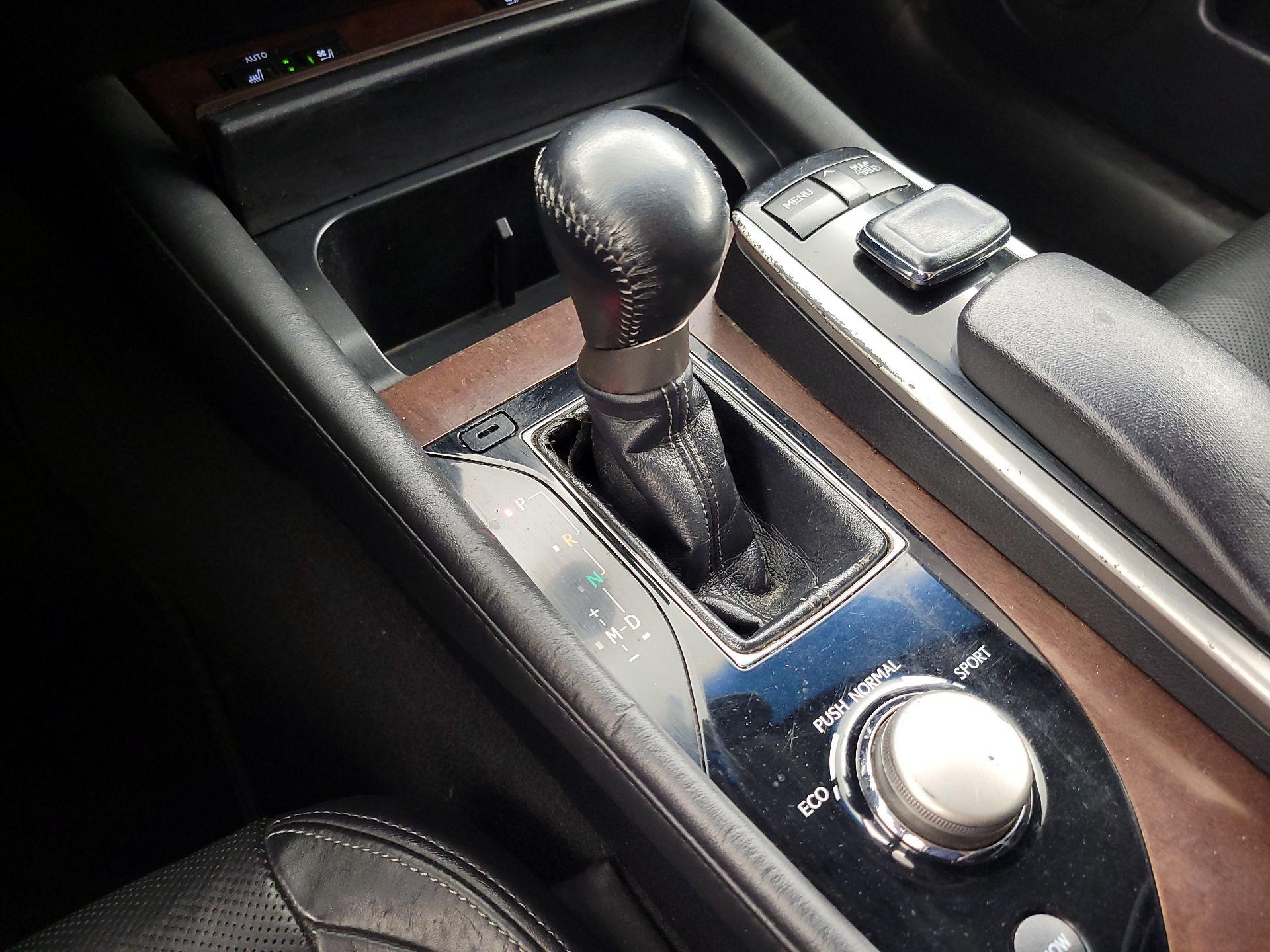 Thumbnail: 2015 Lexus GS - 18