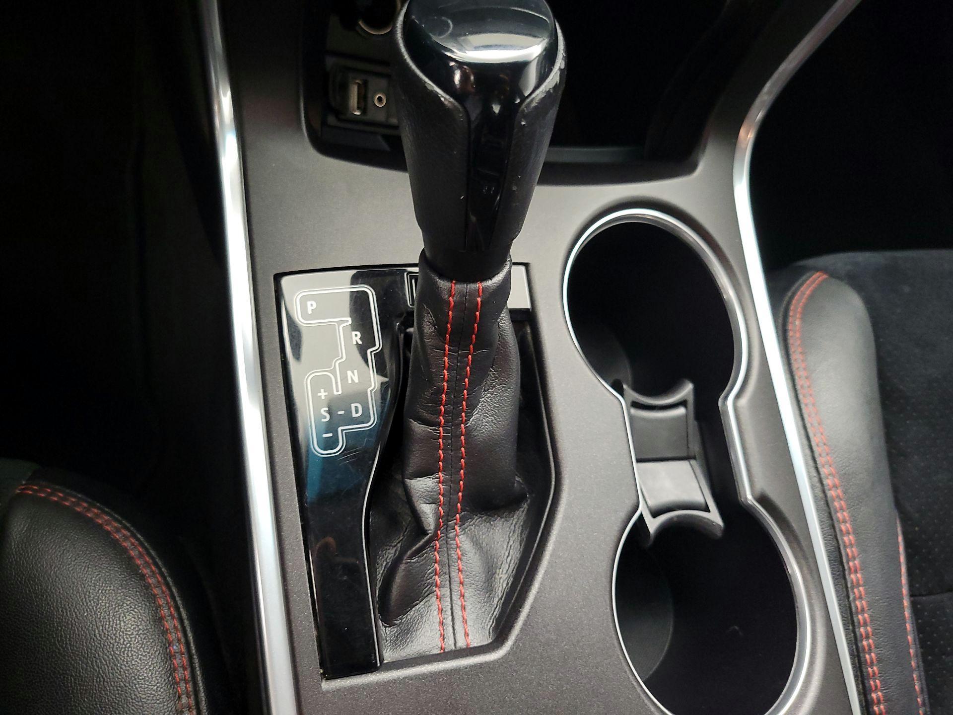 Thumbnail: 2015 Toyota Camry - 18