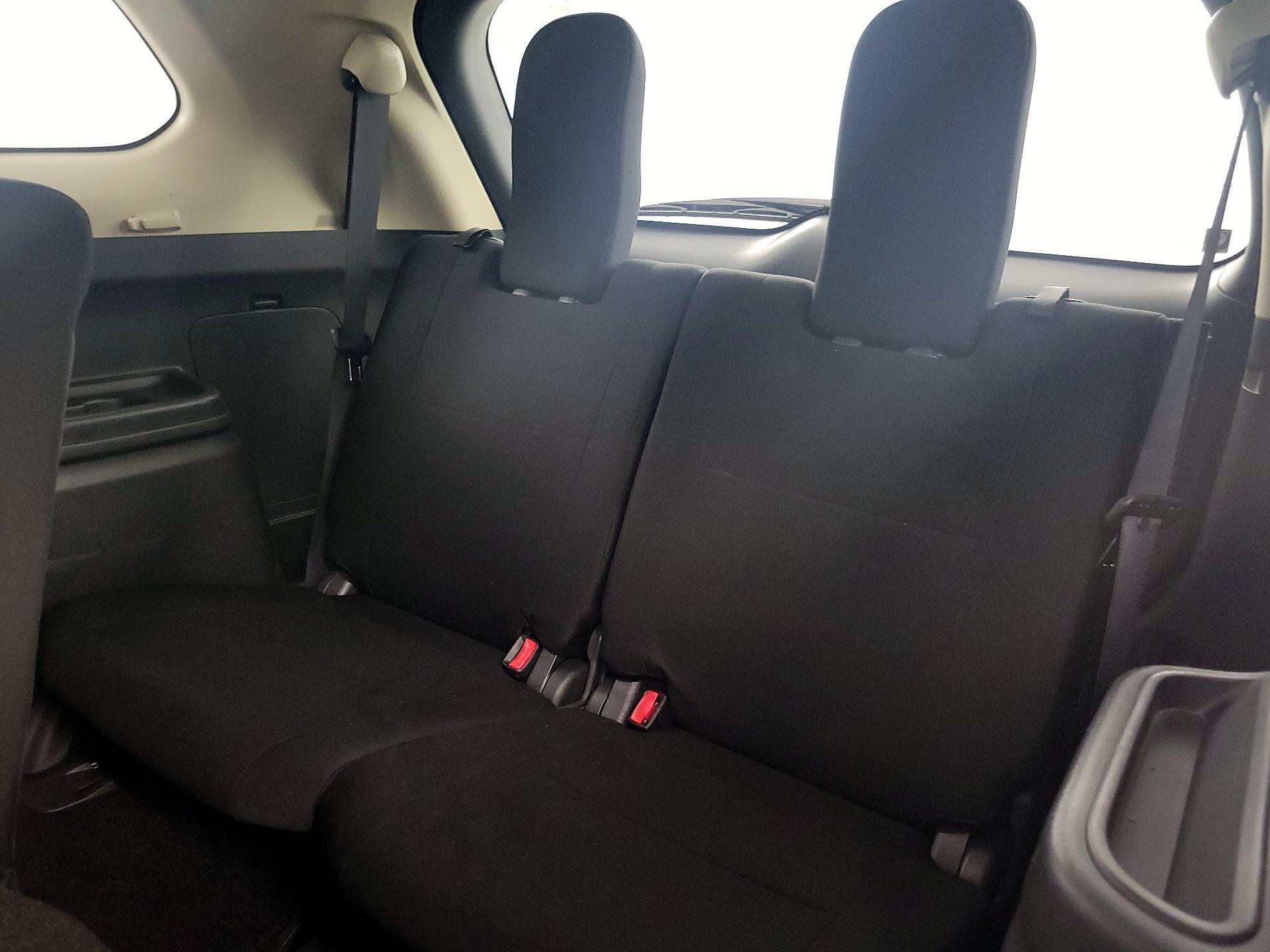 Thumbnail: 2017 Mitsubishi Outlander - 19