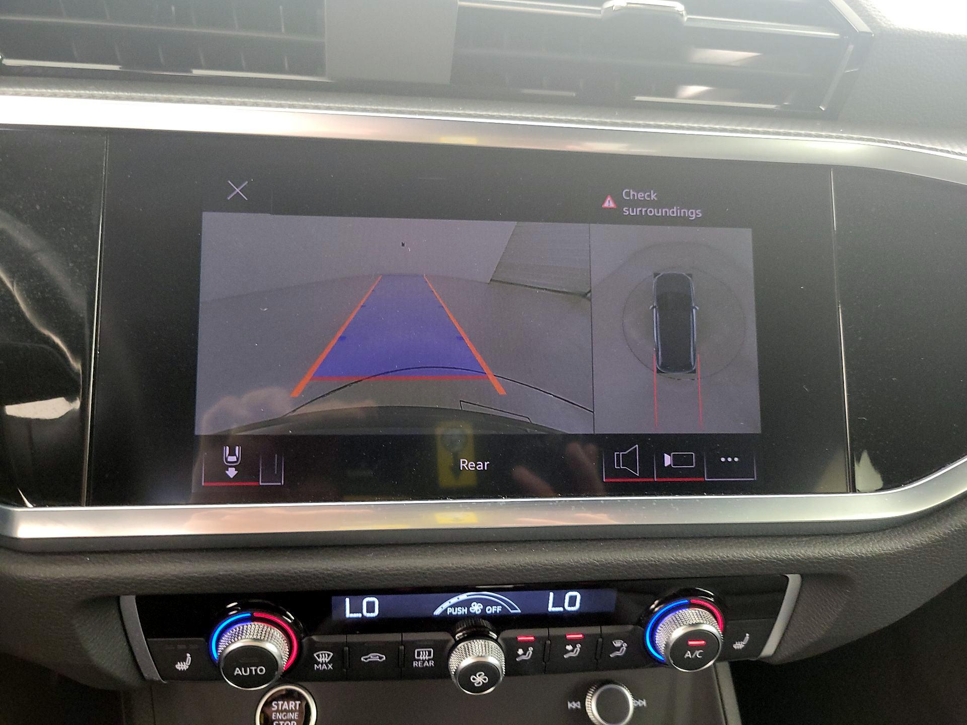 Thumbnail: 2022 Audi Q3 - 14