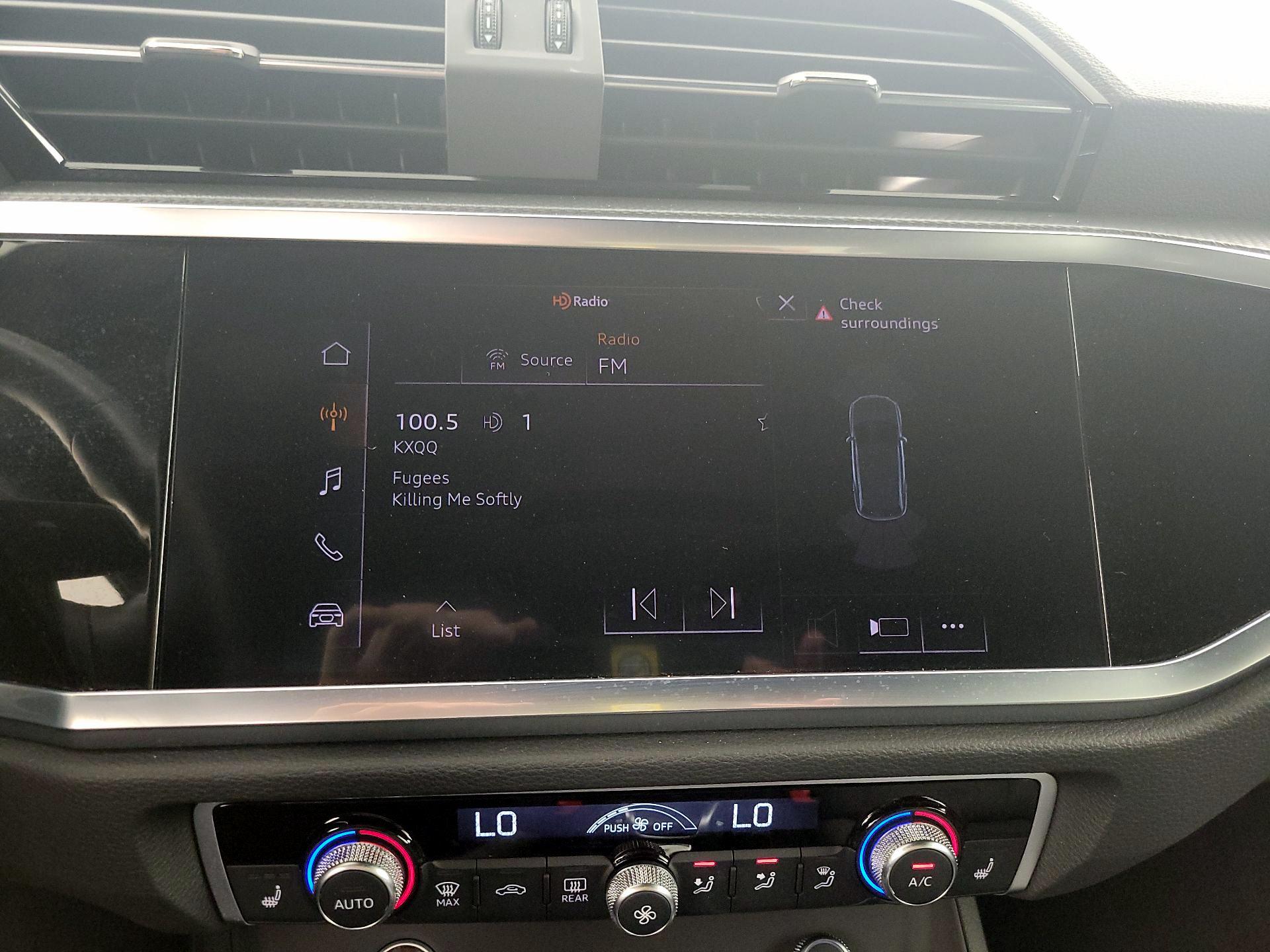 Thumbnail: 2022 Audi Q3 - 15