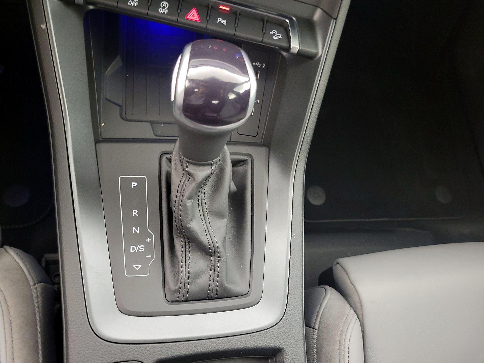 Thumbnail: 2022 Audi Q3 - 17