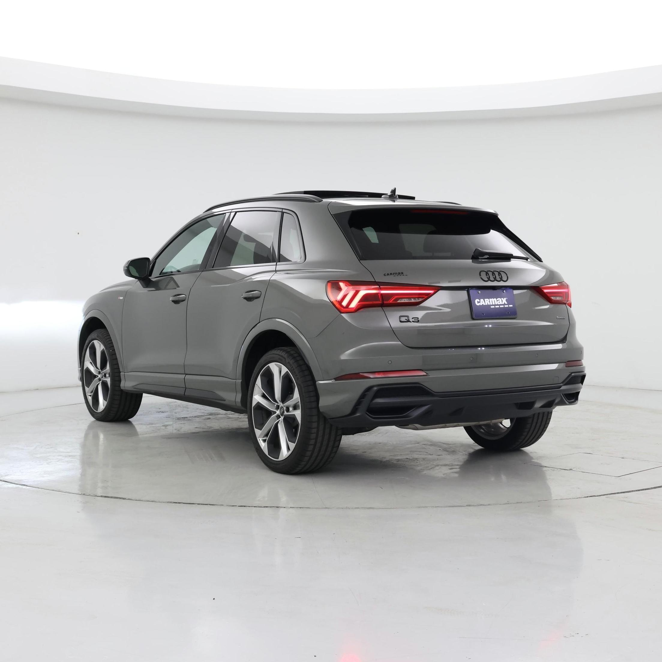 Thumbnail: 2022 Audi Q3 - 2