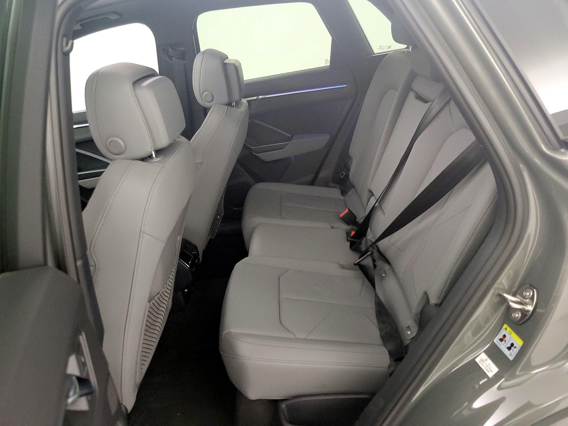 Thumbnail: 2022 Audi Q3 - 20