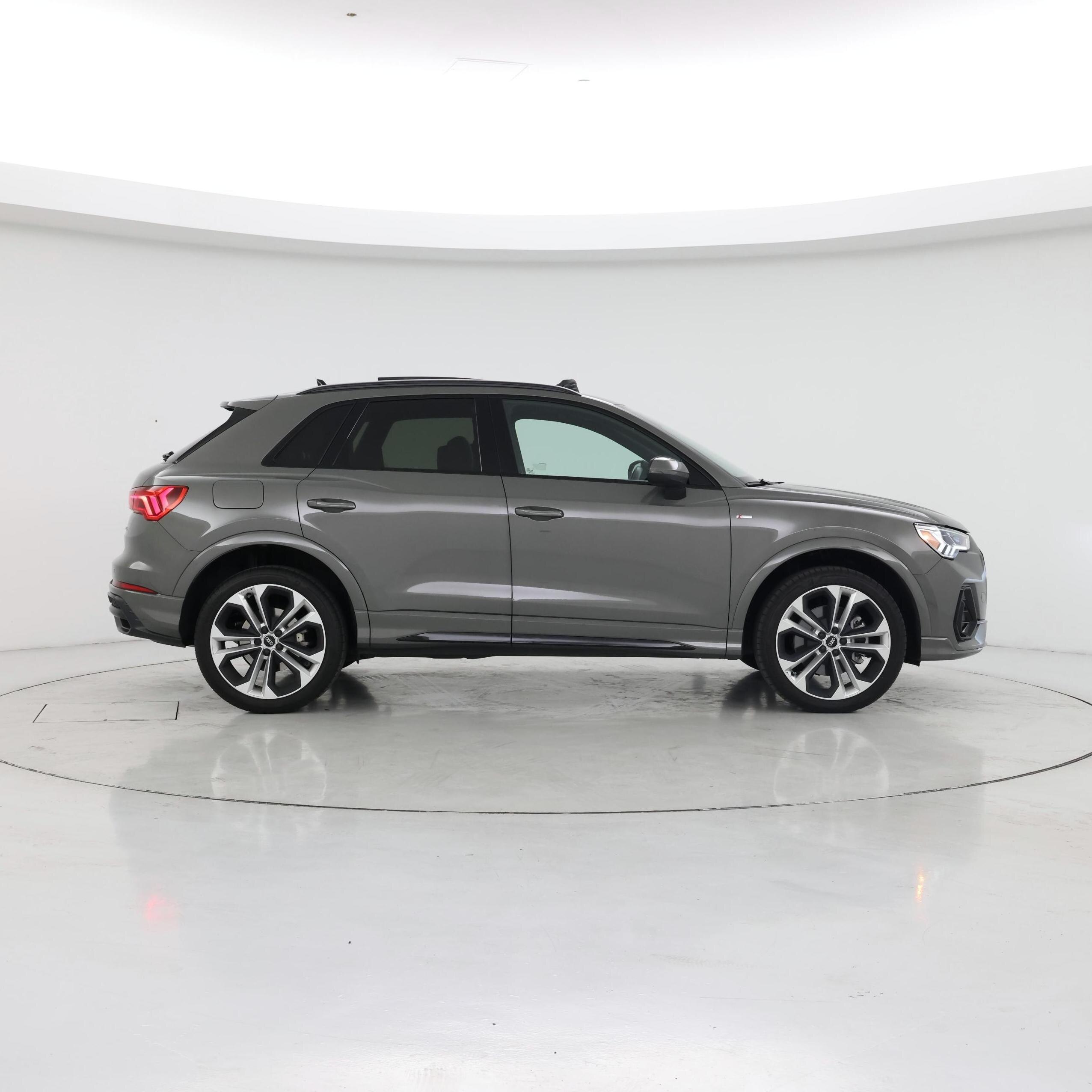 Thumbnail: 2022 Audi Q3 - 7