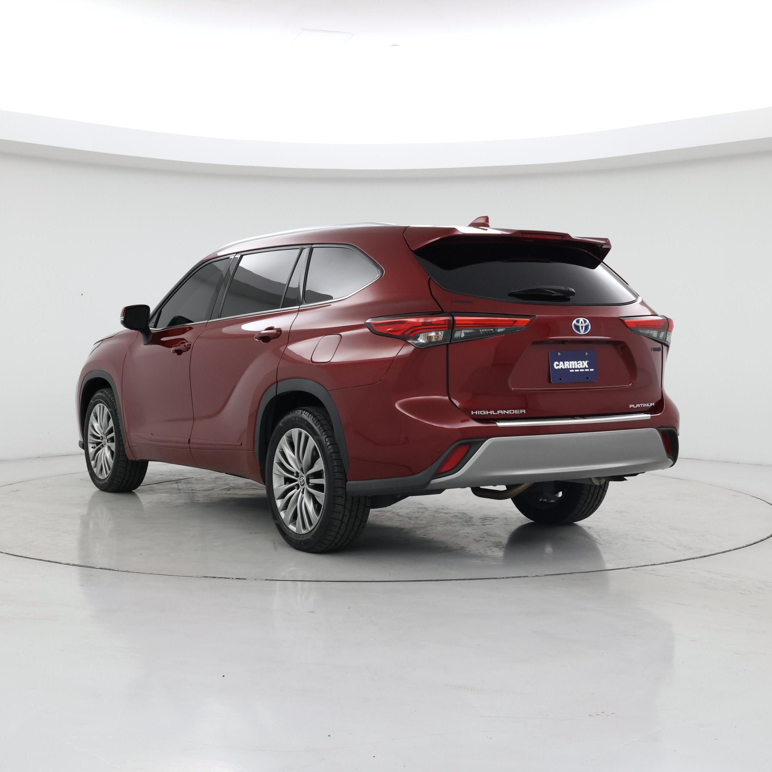 Thumbnail: 2022 Toyota Highlander - 2