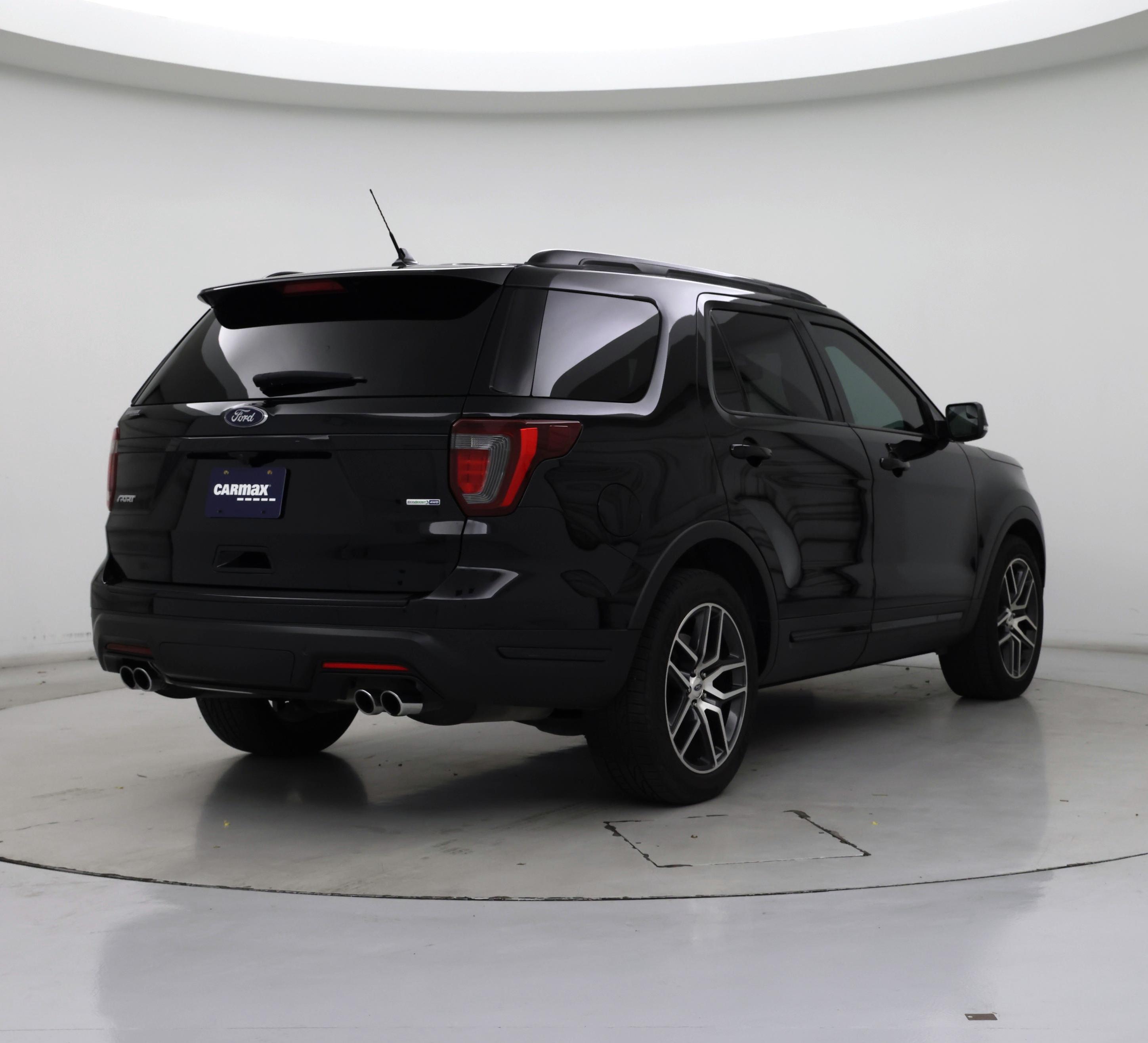 Thumbnail: 2018 Ford Explorer - 8