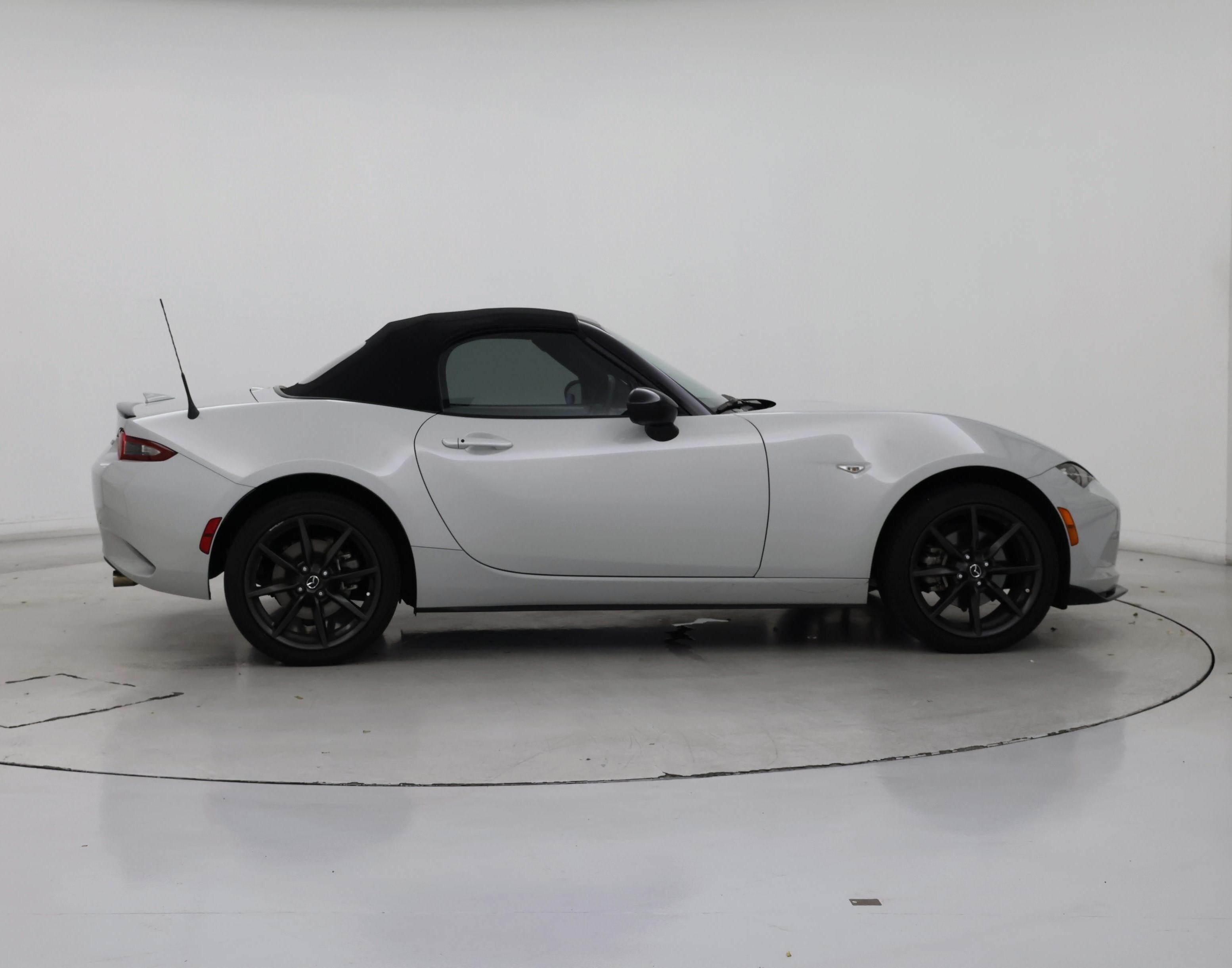 Thumbnail: 2016 Mazda MX-5 Miata - 7