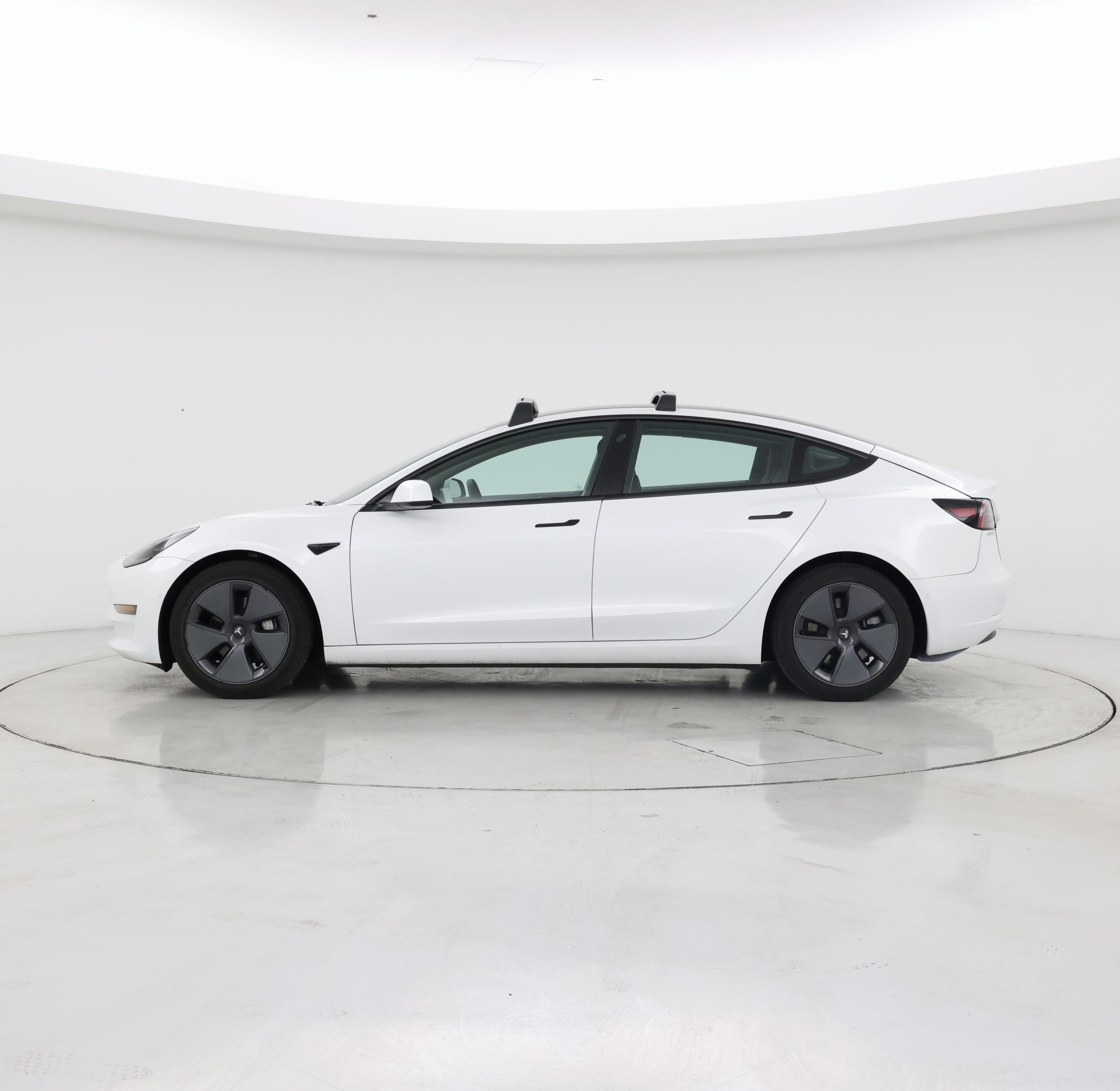 Thumbnail: 2022 Tesla Model 3 - 3