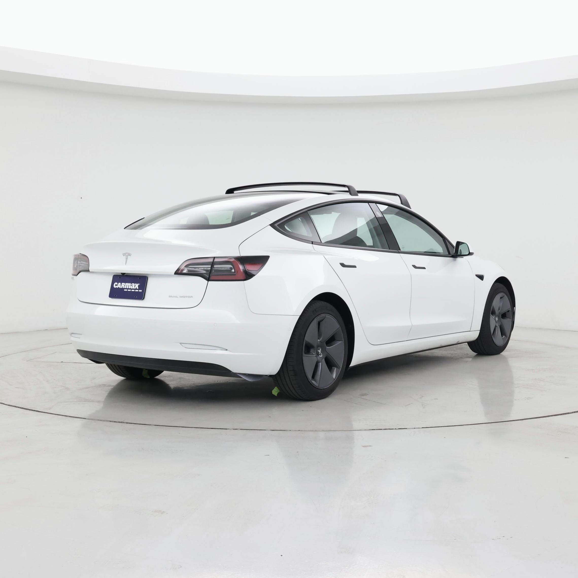 Thumbnail: 2022 Tesla Model 3 - 8