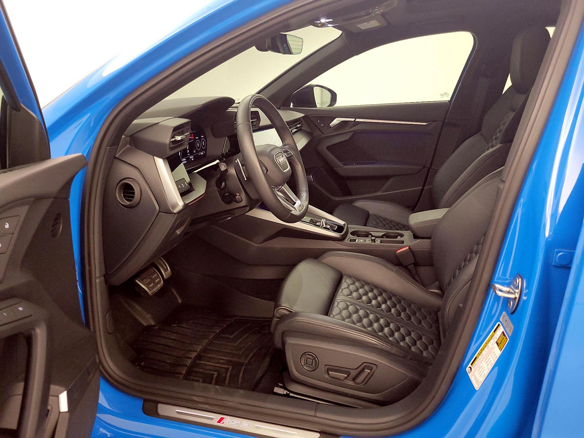 Thumbnail: 2023 Audi RS 3 - 11