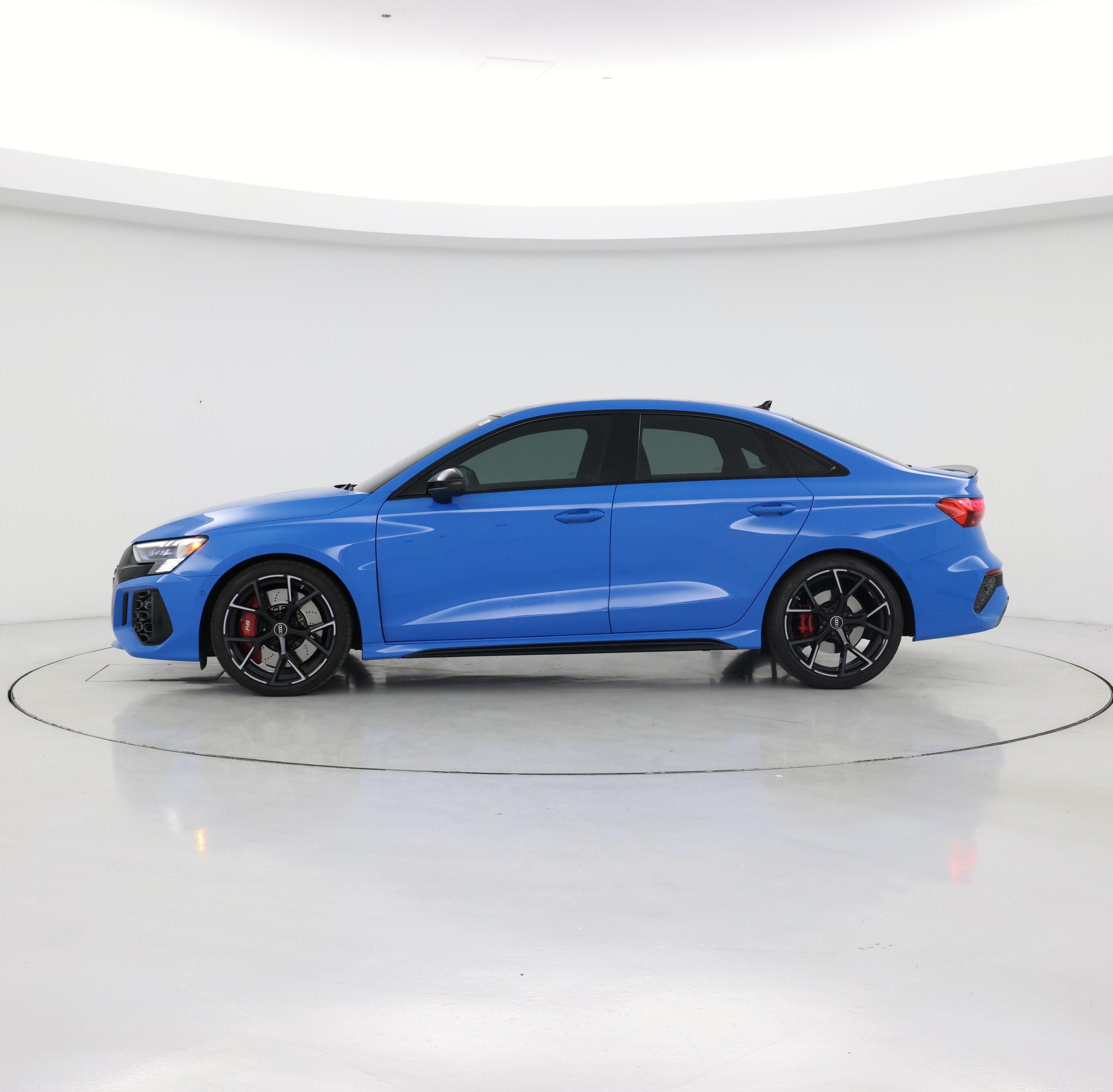 Thumbnail: 2023 Audi RS 3 - 3