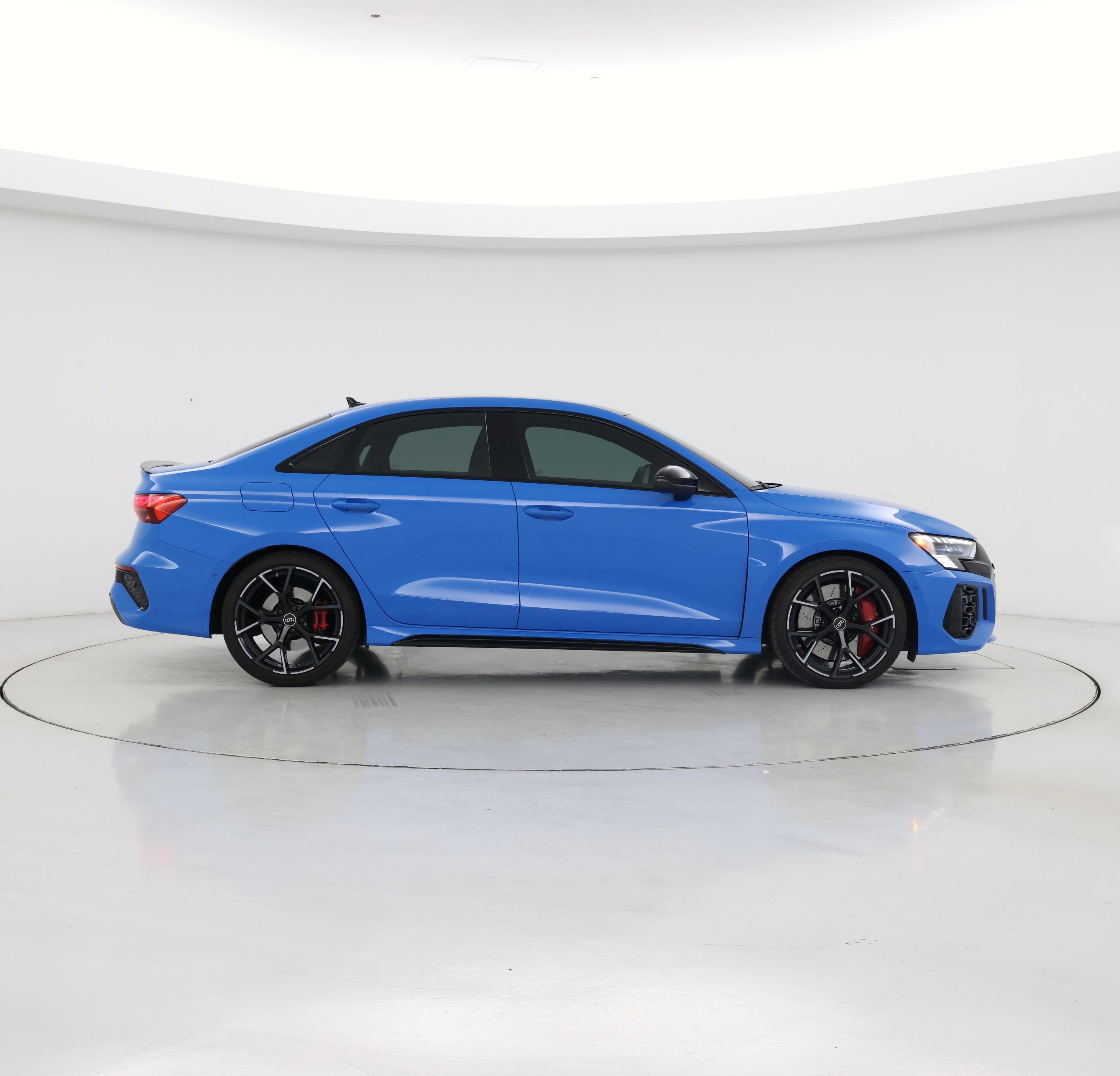 Thumbnail: 2023 Audi RS 3 - 7