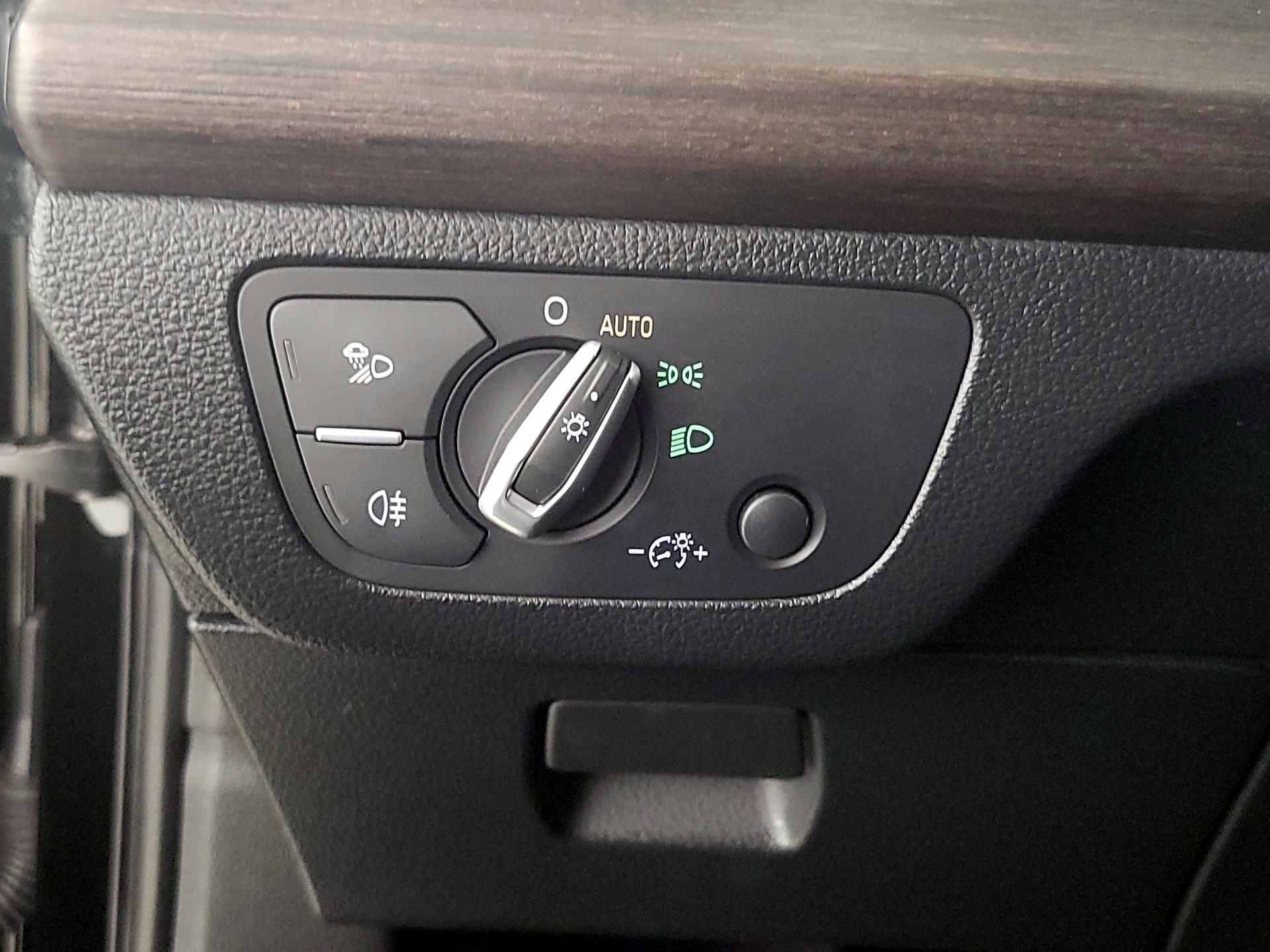 Thumbnail: 2023 Audi Q5 - 13