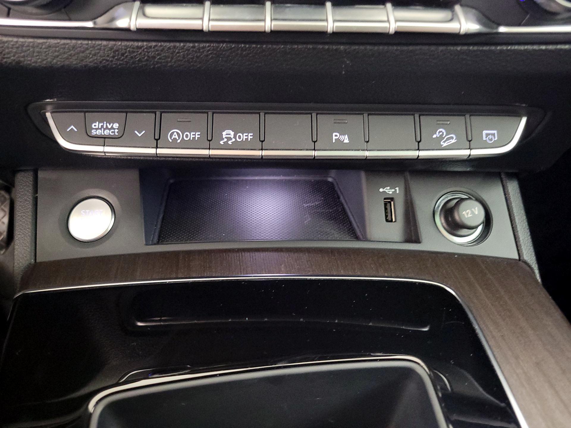 Thumbnail: 2023 Audi Q5 - 19